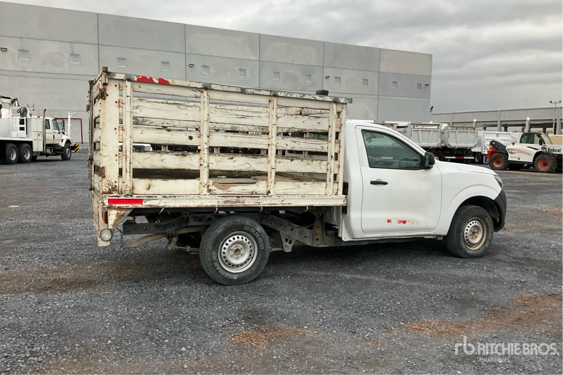 Aspect général with Image, coin arrière droit