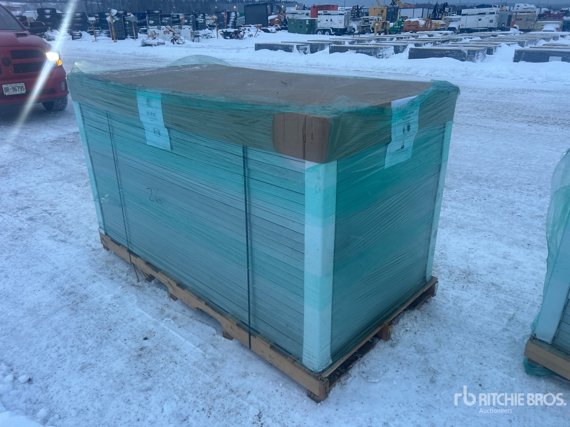 Aspect général with Image, coin arrière droit