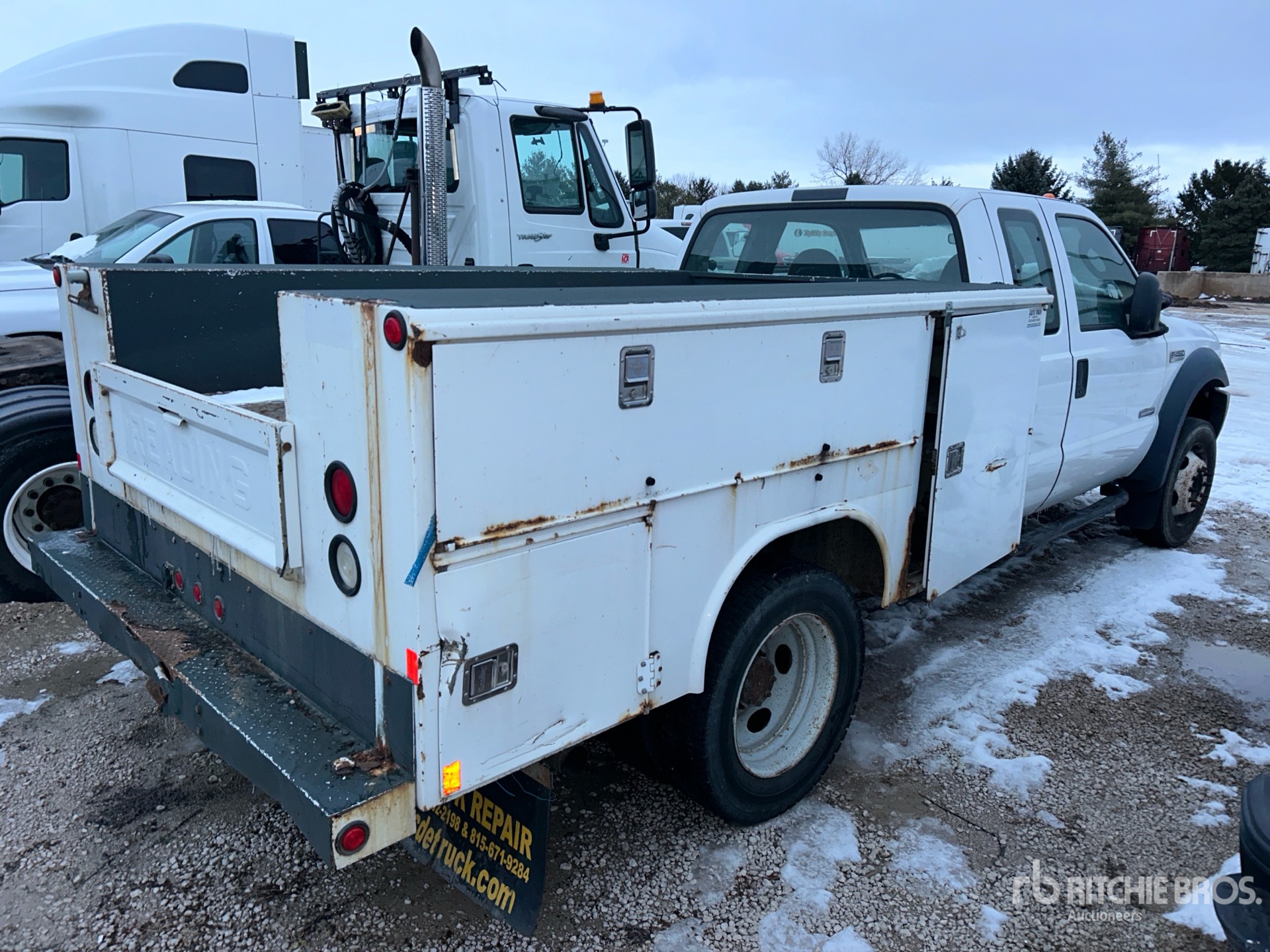 General Appearance with Picture, Right Rear Corner