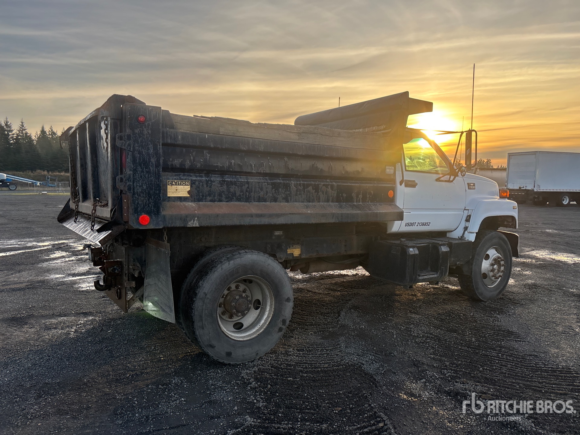 General Appearance with Imagen: esquina trasera derecha