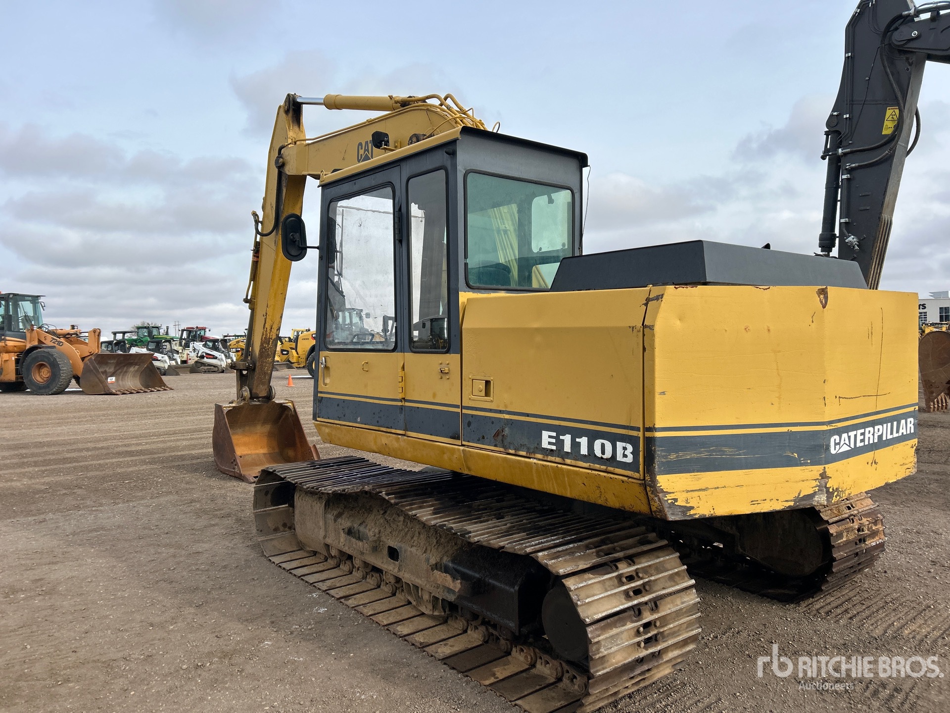 Aspect général with Image, coin arrière gauche