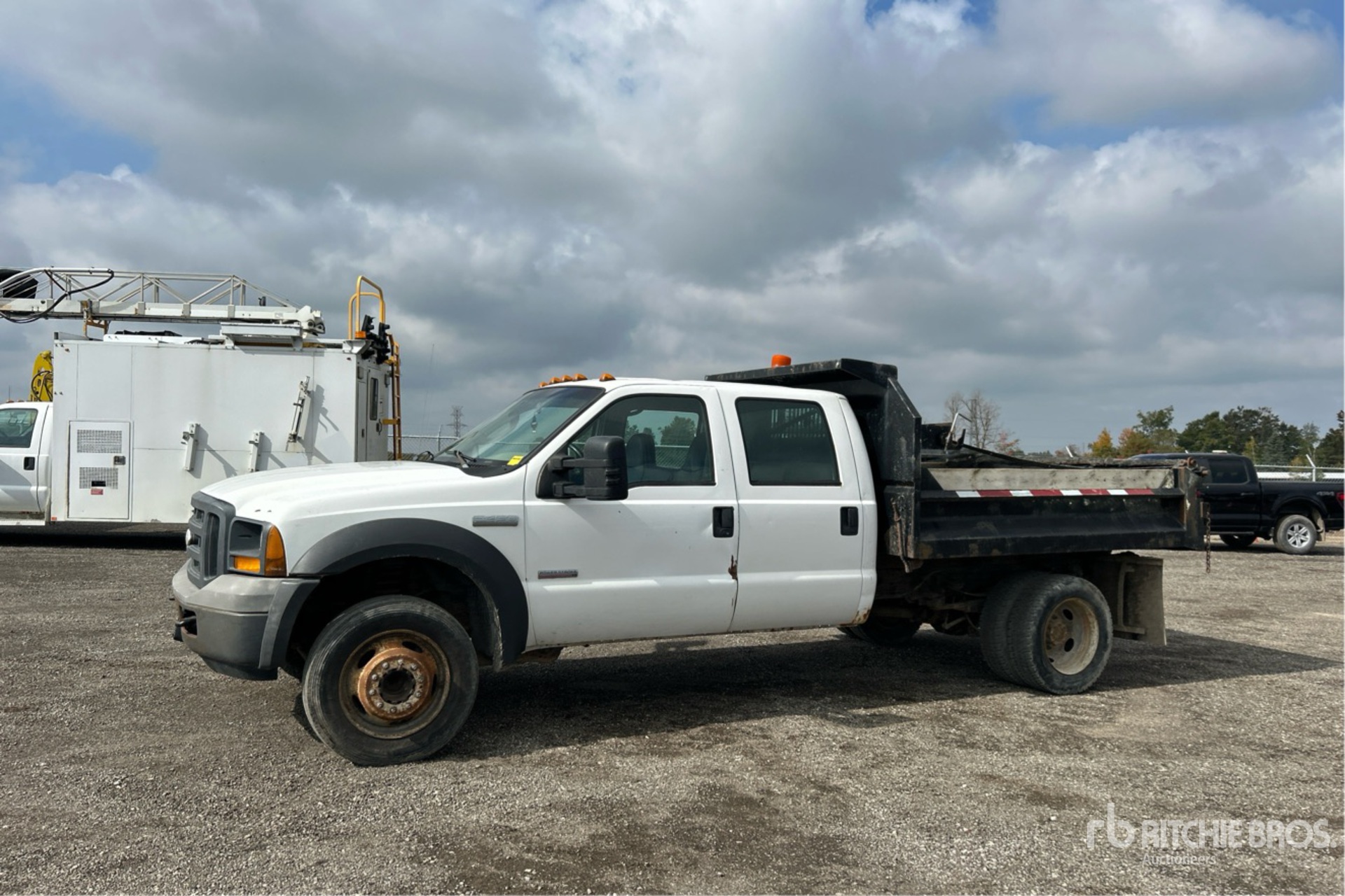 Aspect général with Image, coin avant gauche