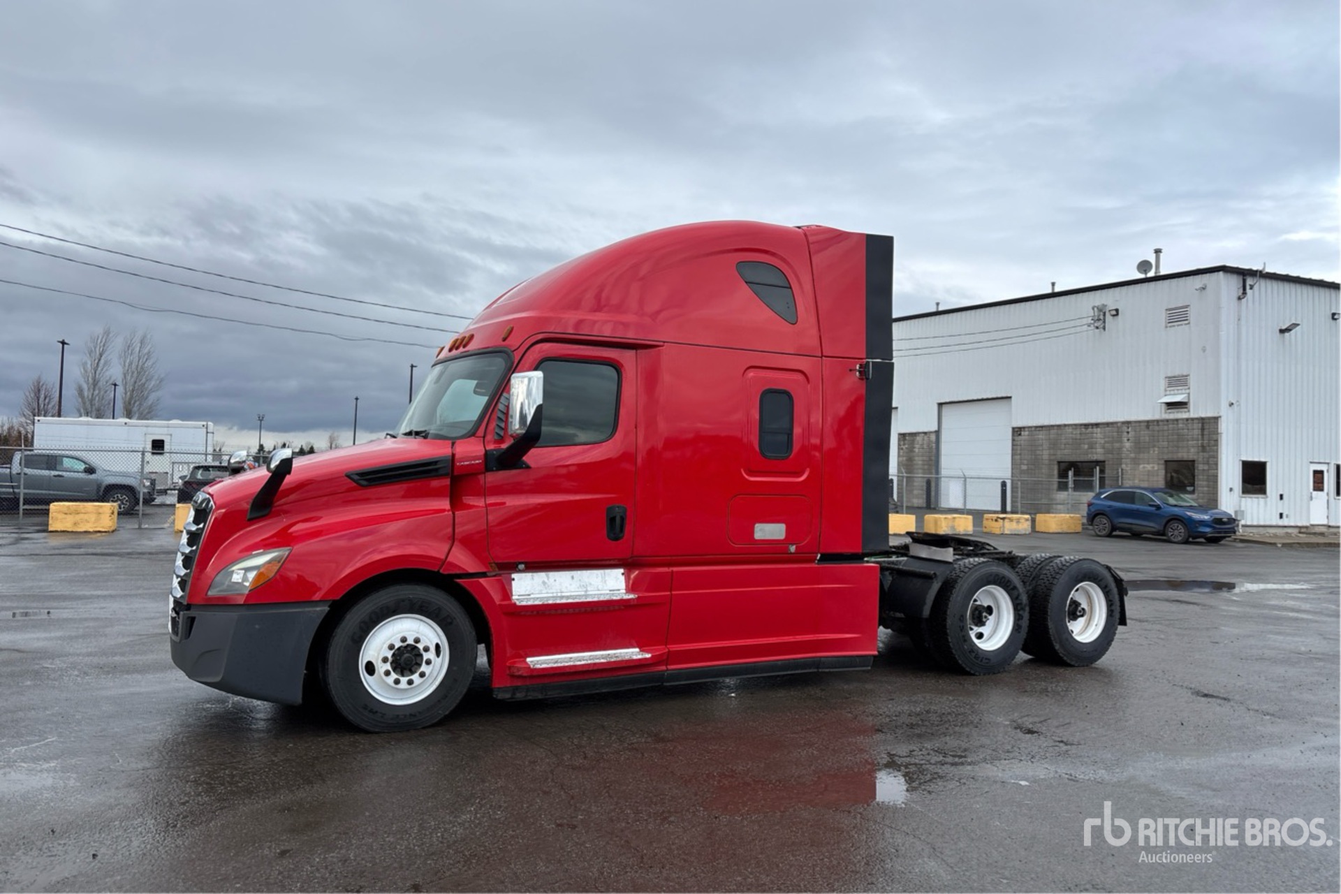 General Appearance with Picture, Left Front Corner