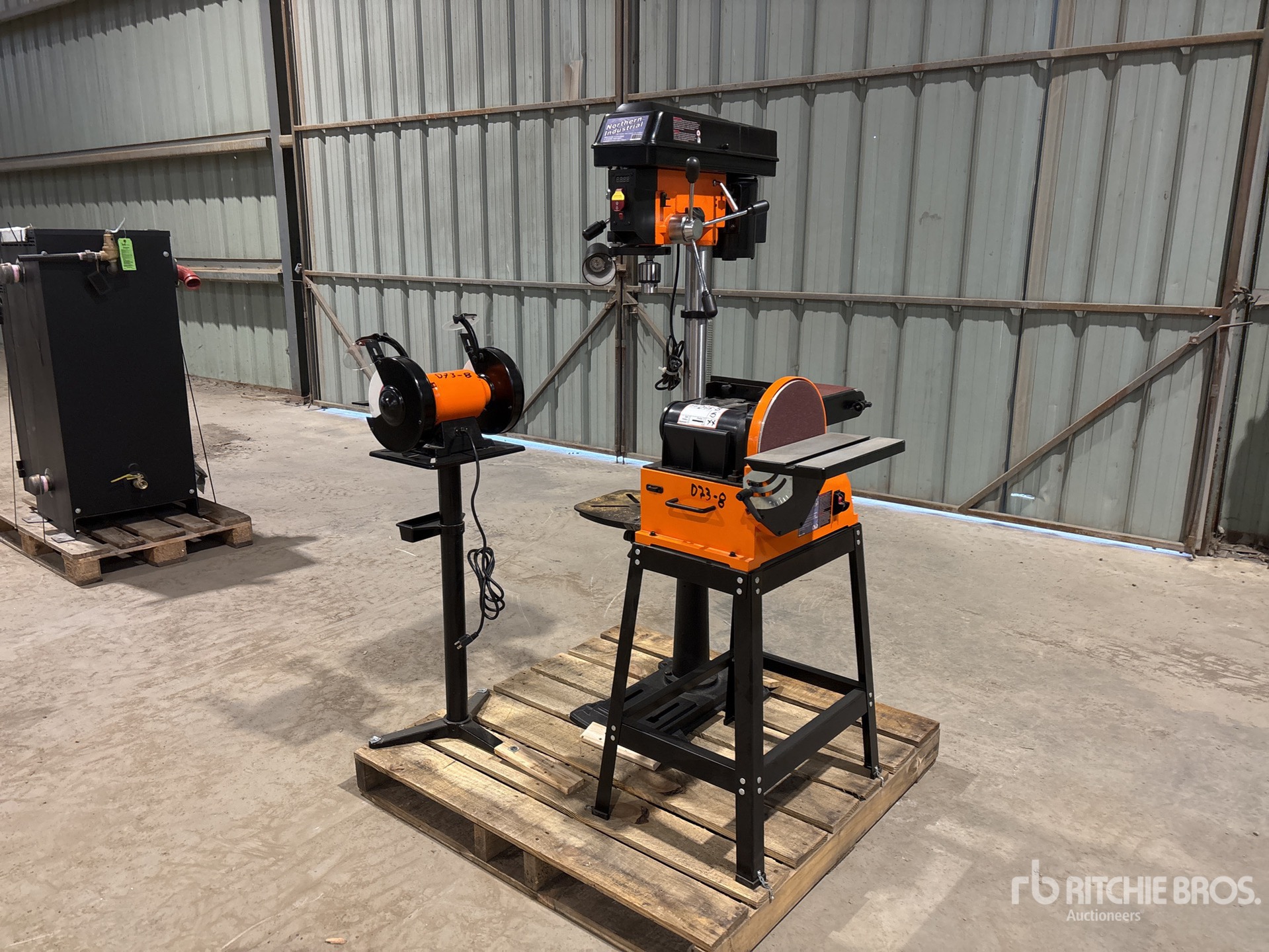 General Appearance with Picture, Left Front Corner