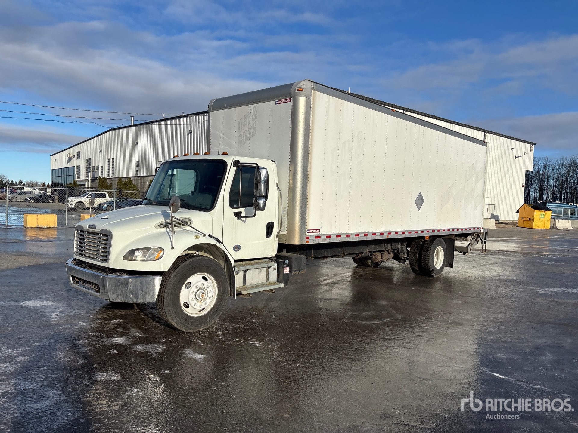 Aspect général with Image, coin avant gauche