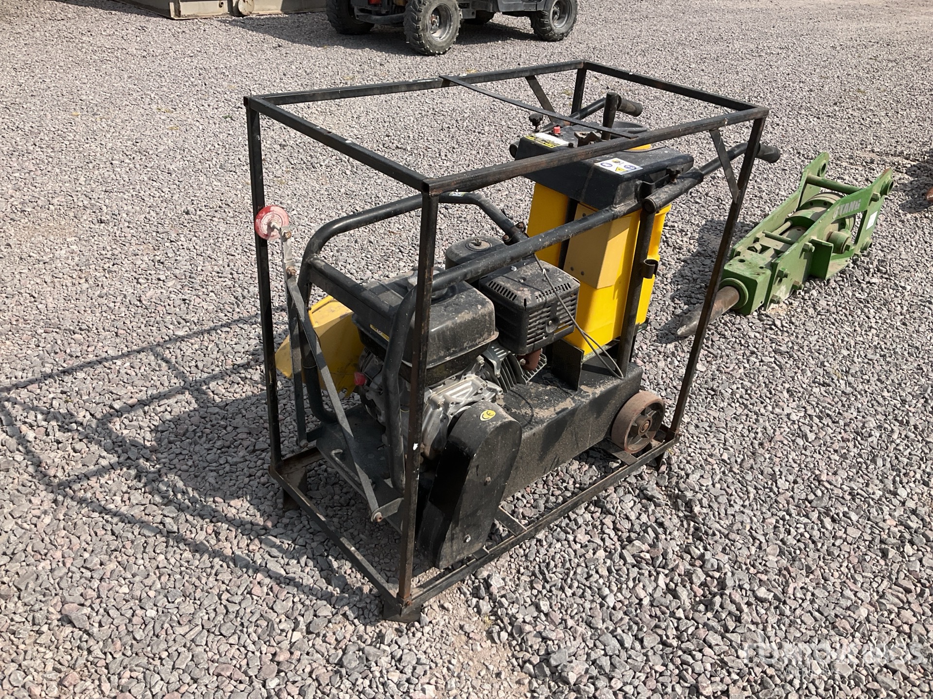 General Appearance with Featured Photo