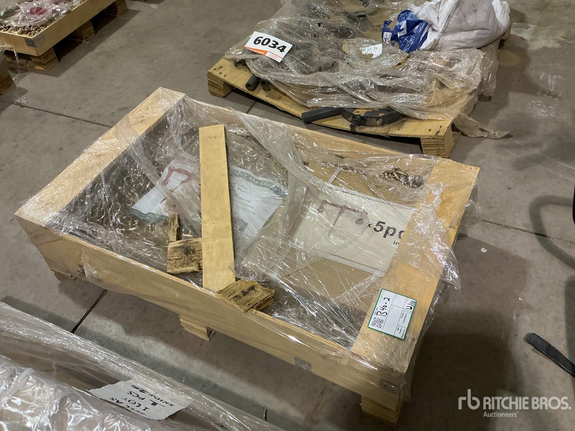 Aspect général with Image, coin arrière droit