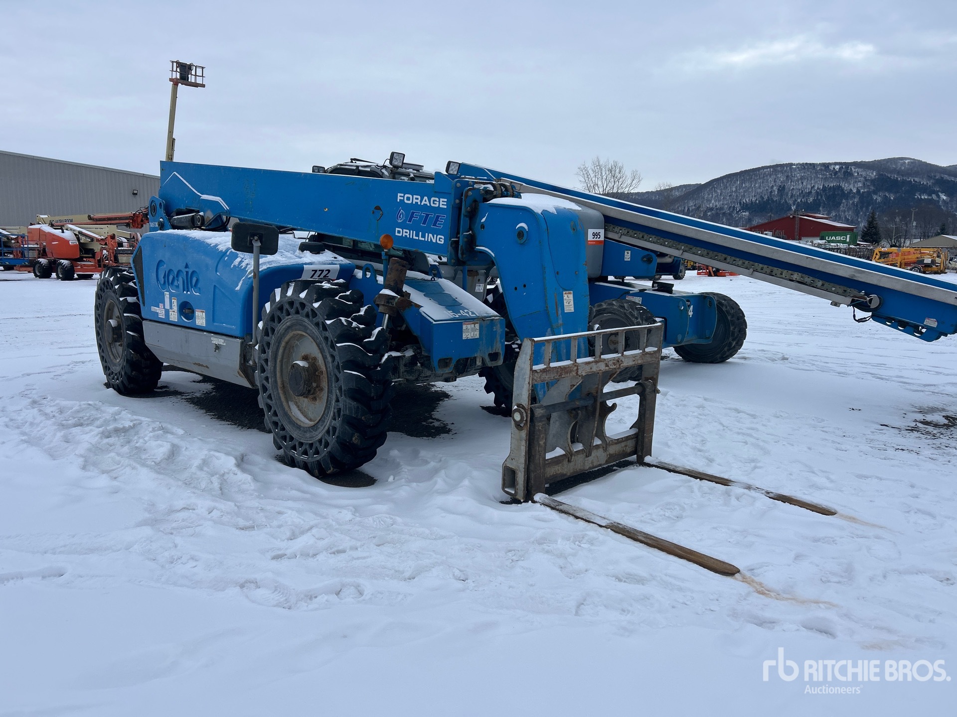 General Appearance with Foto, angolo anteriore destro