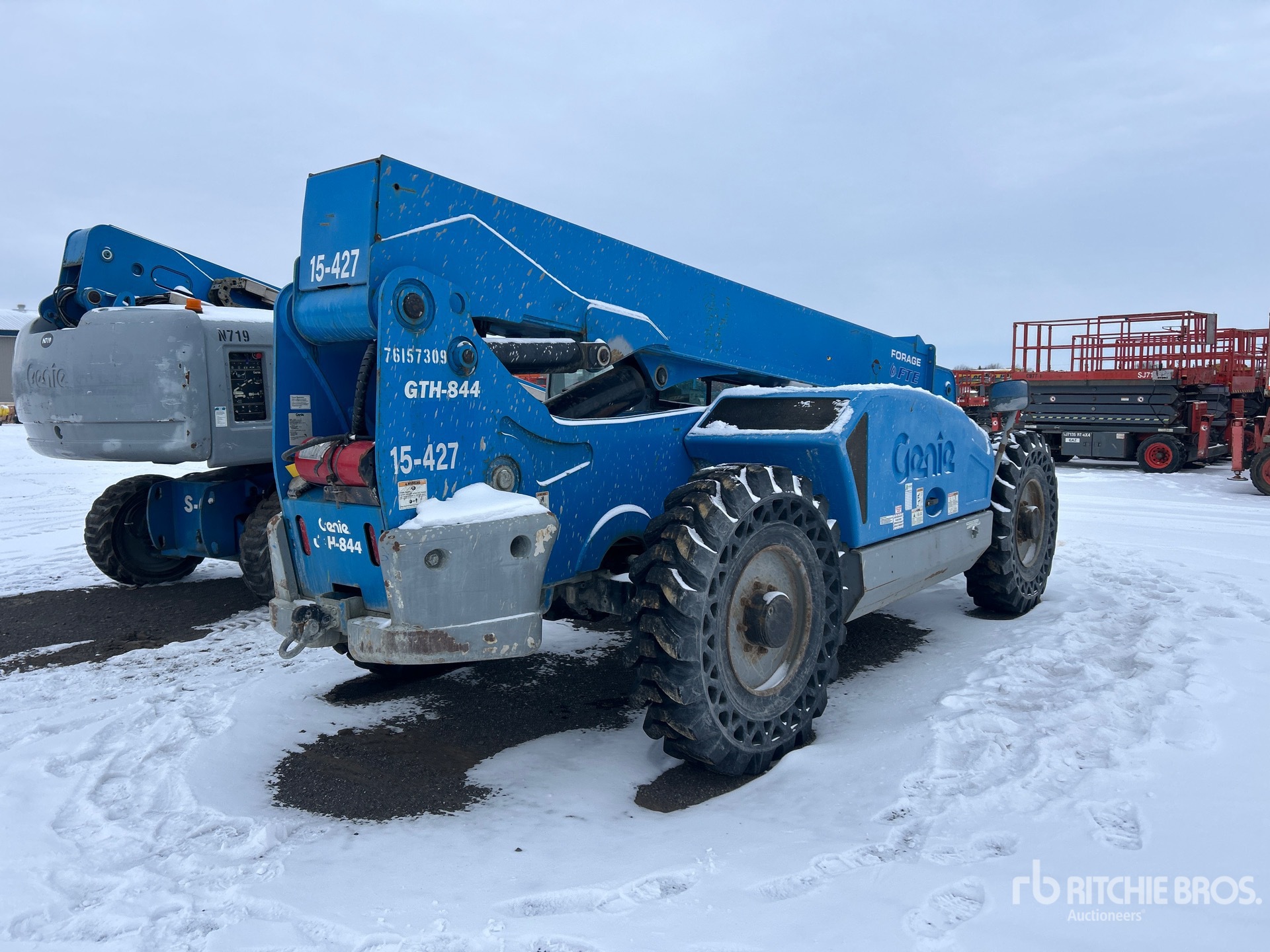 General Appearance with Foto, angolo anteriore sinistro