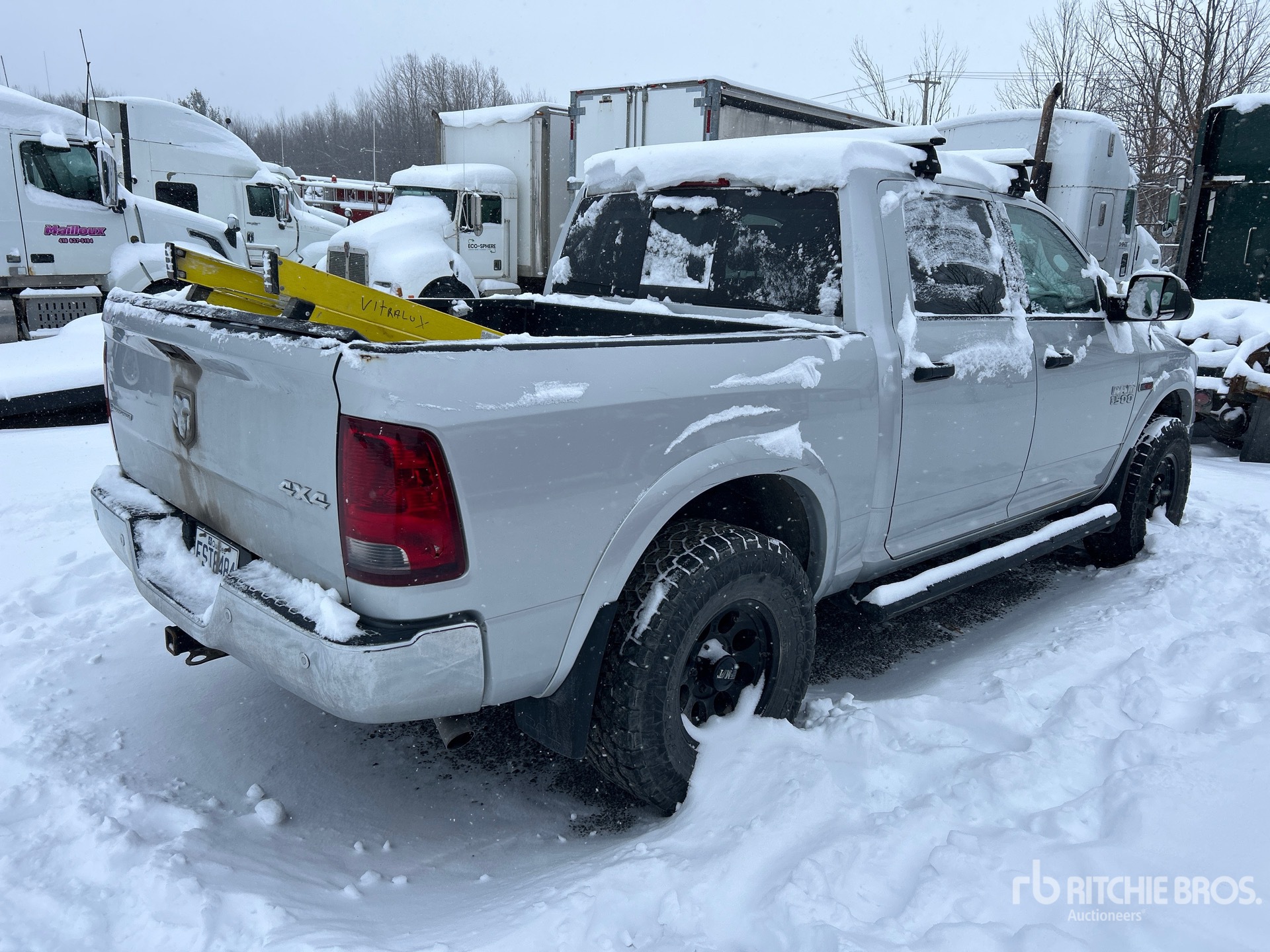 General Appearance with Picture, Right Rear Corner