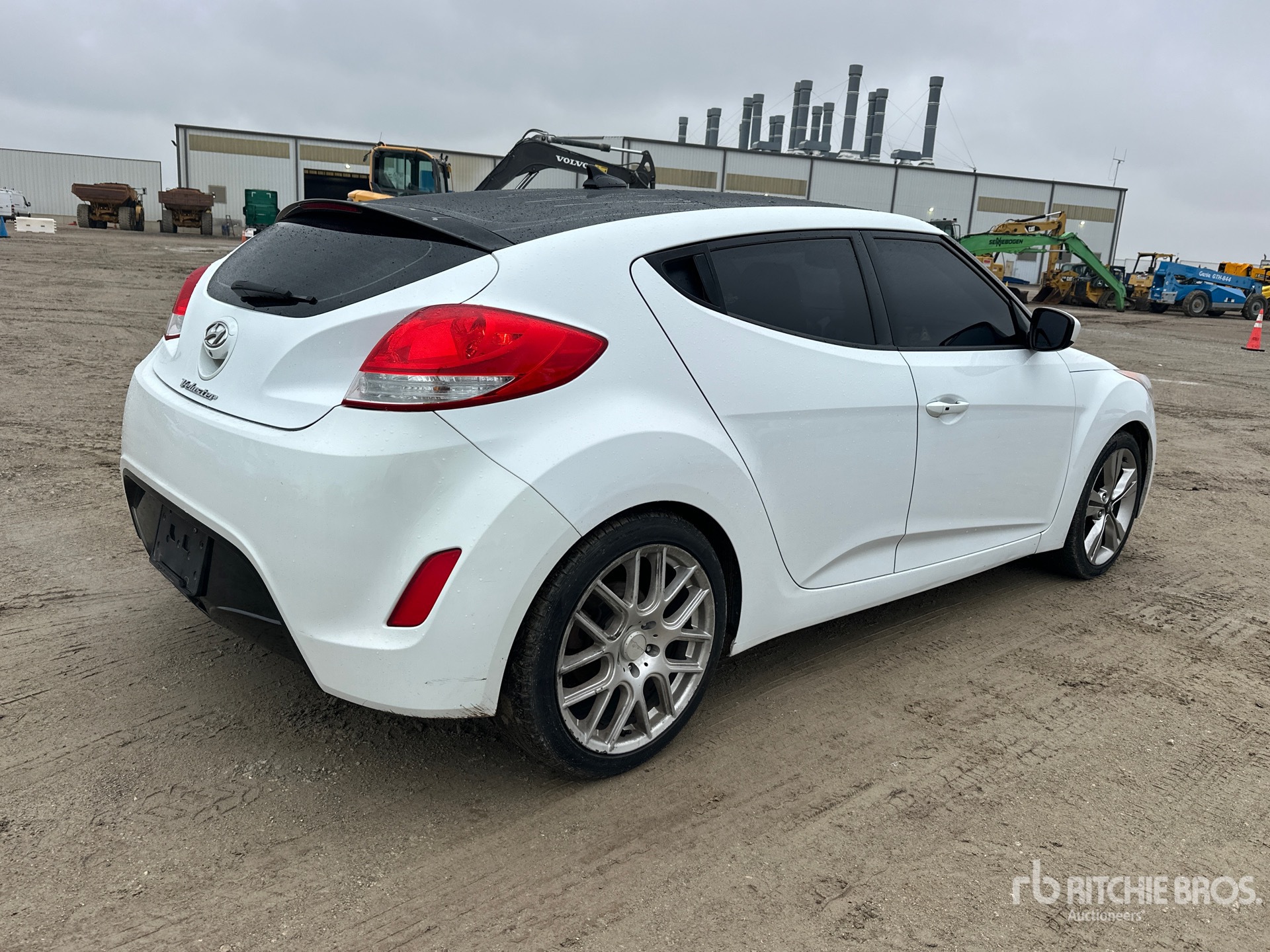 General Appearance with Picture, Right Rear Corner