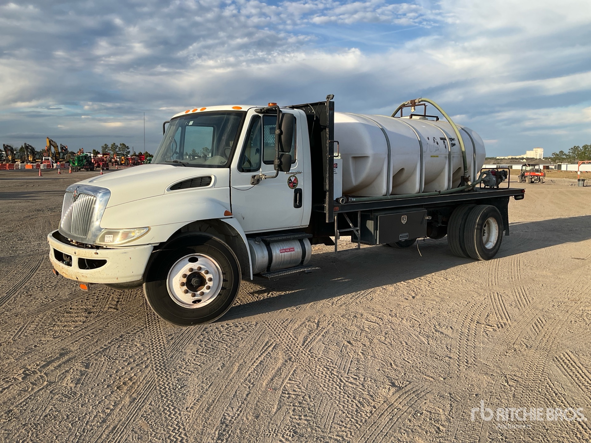 General Appearance with Featured Photo