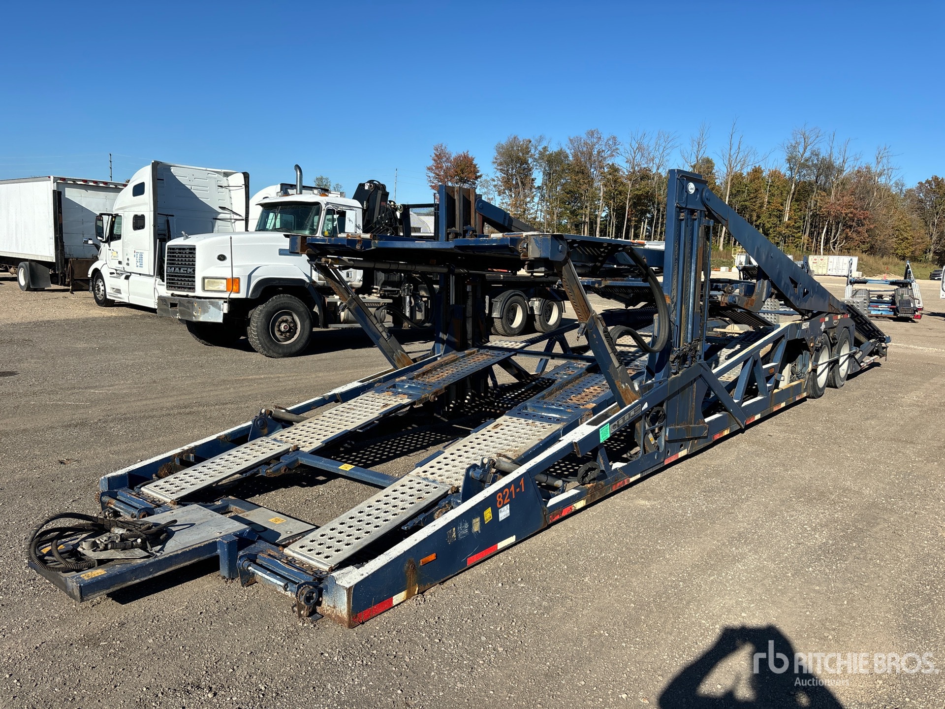 General Appearance with Bild, Ecke vorne links