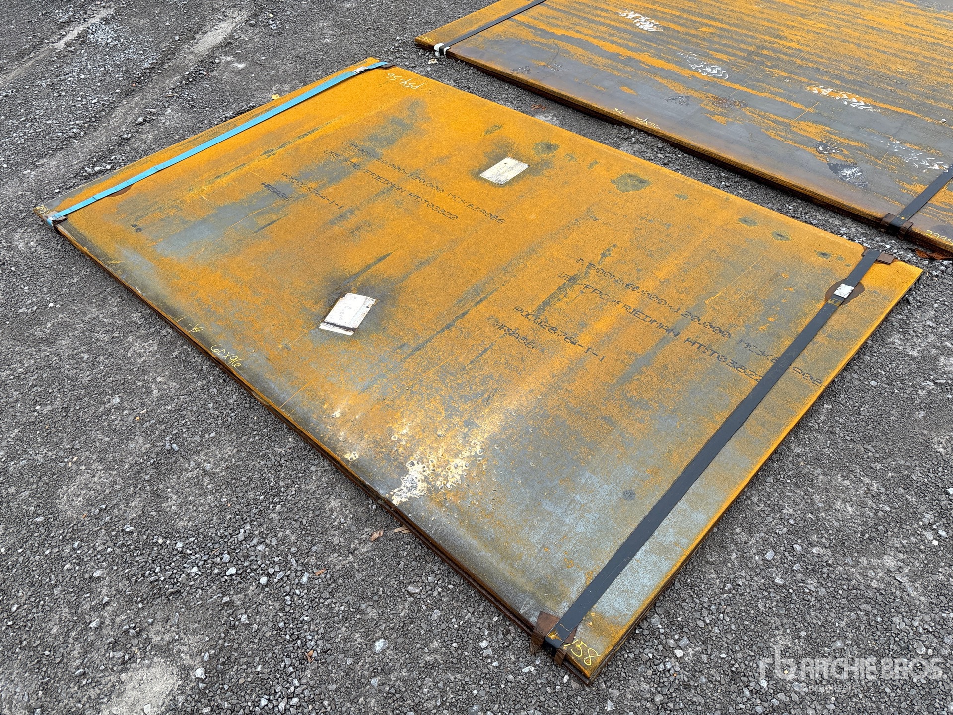 General Appearance with Zdjęcie, prawy dolny róg