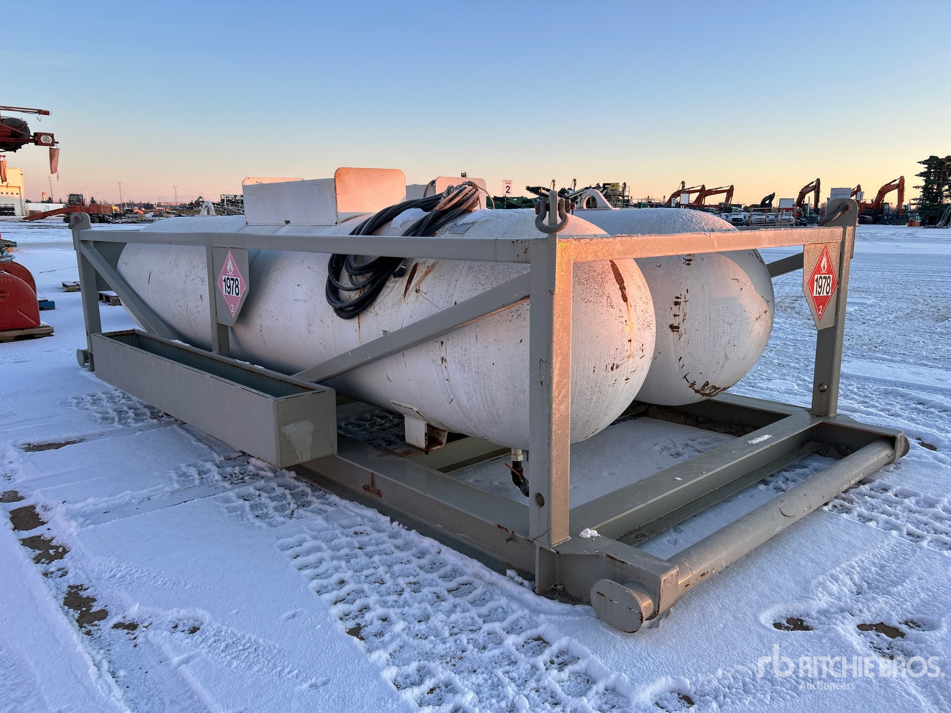 General Appearance with Picture, Right Front Corner