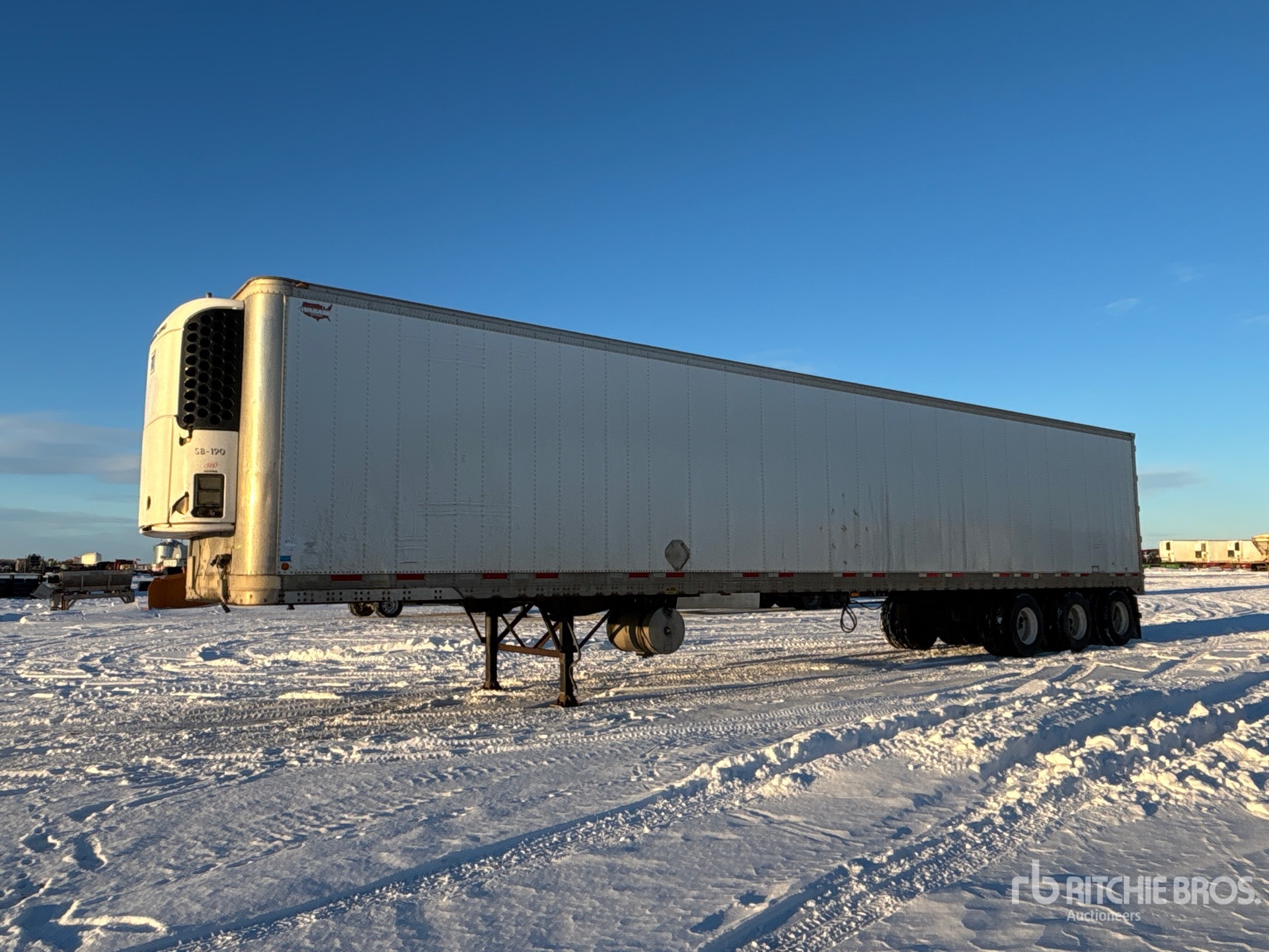 General Appearance with Foto, angolo anteriore sinistro