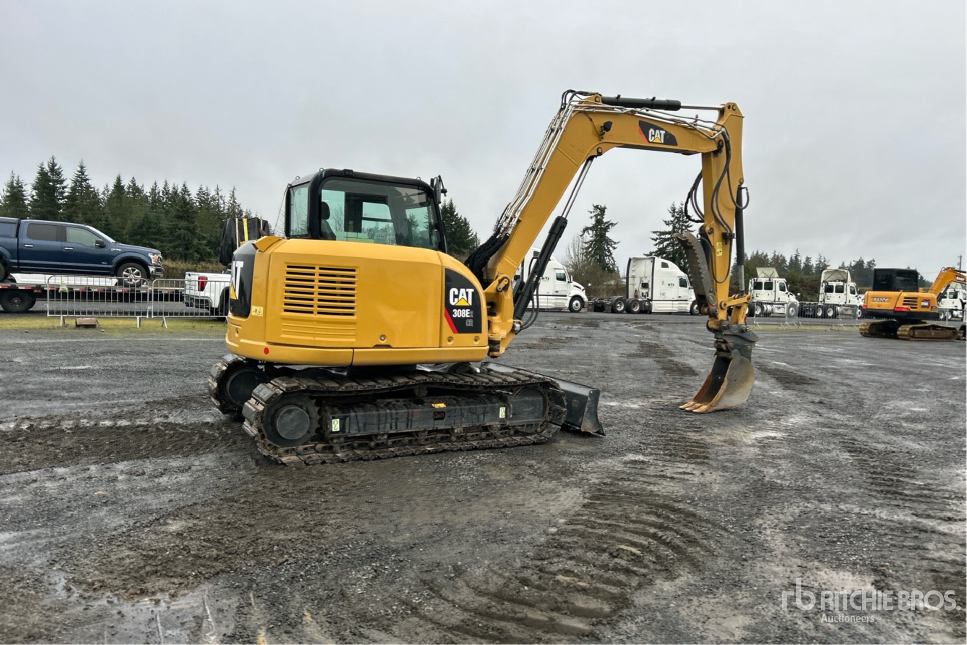 General Appearance with Picture, Right Rear Corner