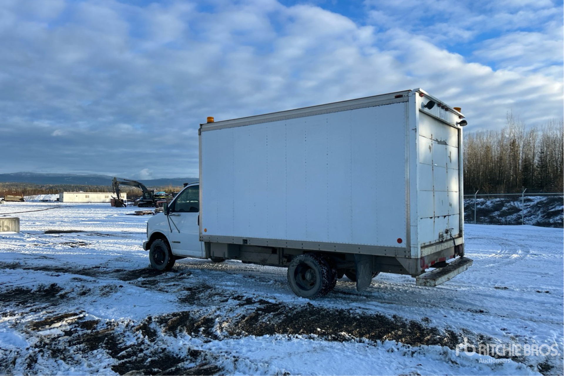 General Appearance with Bild, Ecke hinten links