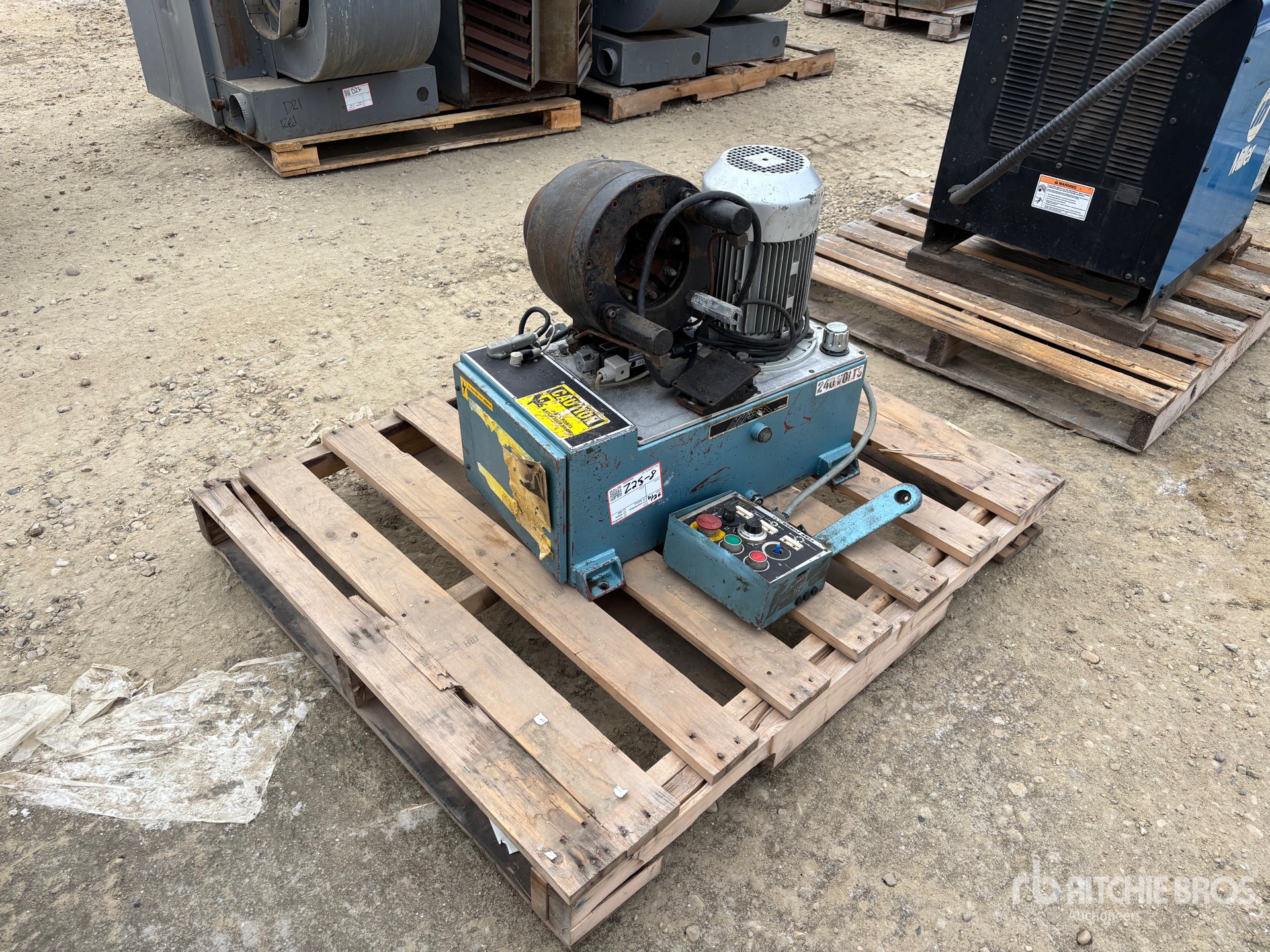 General Appearance with Picture, Left Front Corner