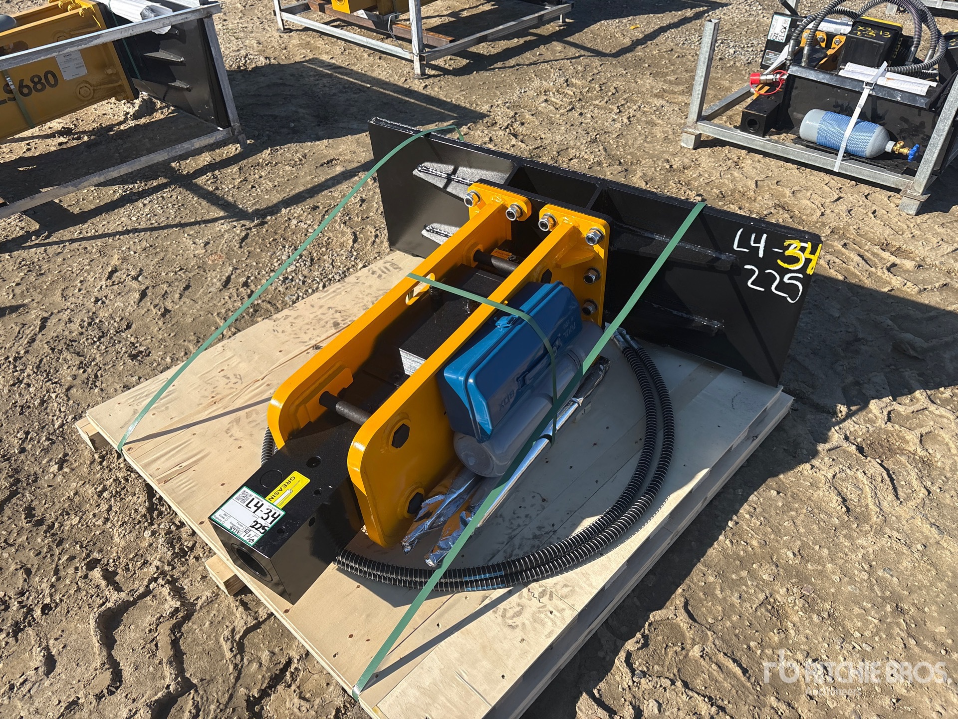 General Appearance with Picture, Left Front Corner