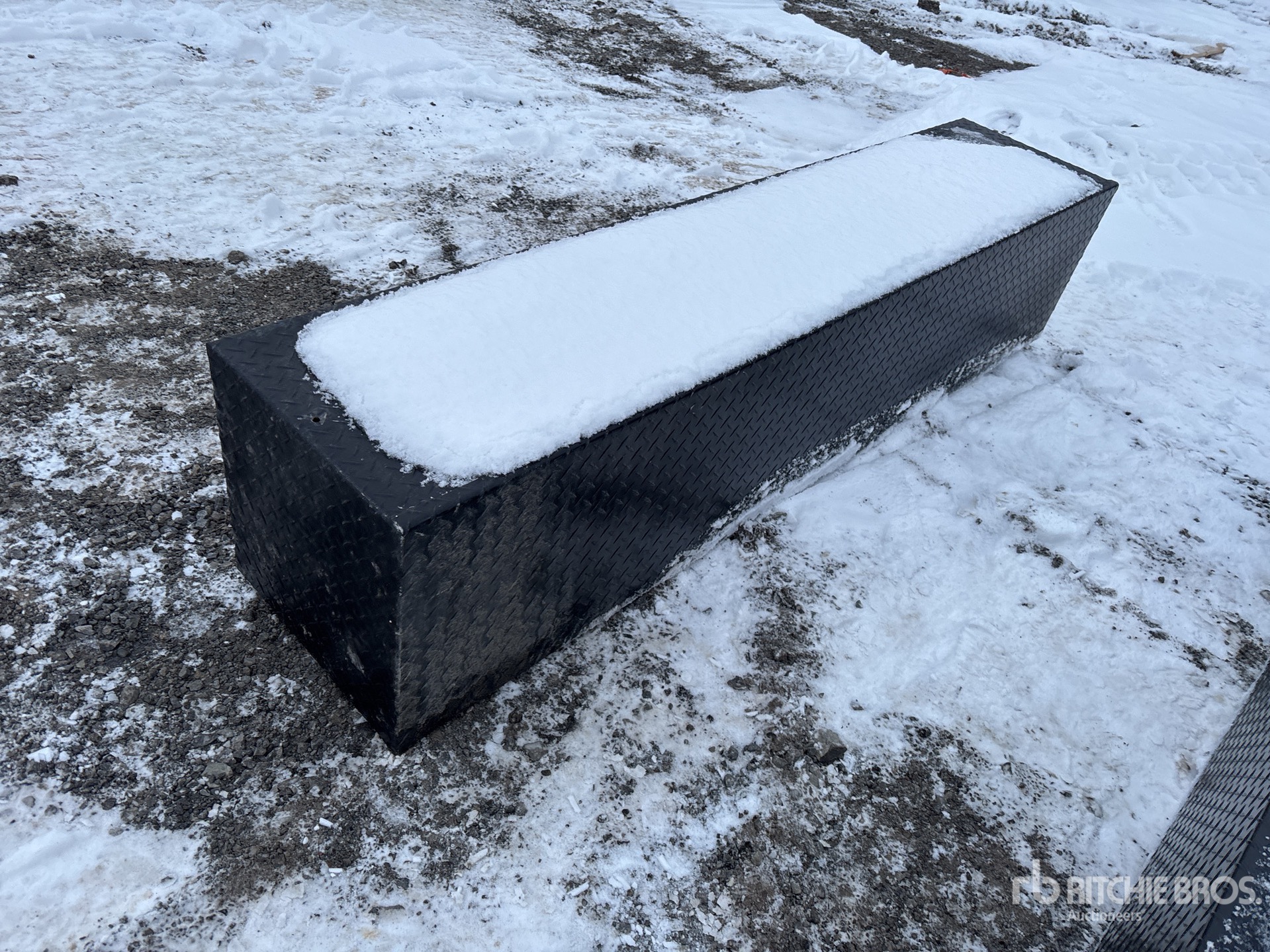 General Appearance with Foto, angolo posteriore sinistro