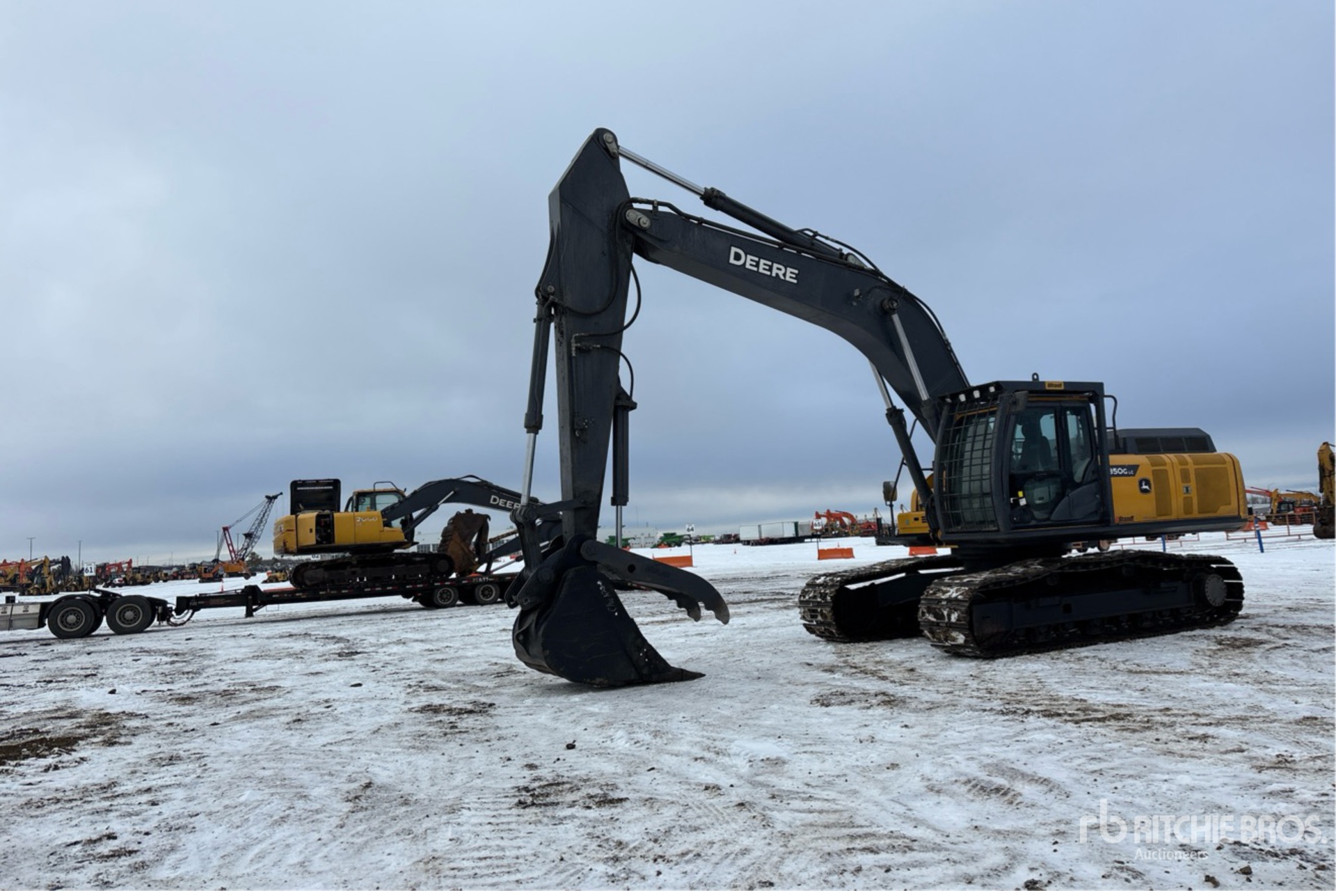 General Appearance with Foto, angolo anteriore sinistro