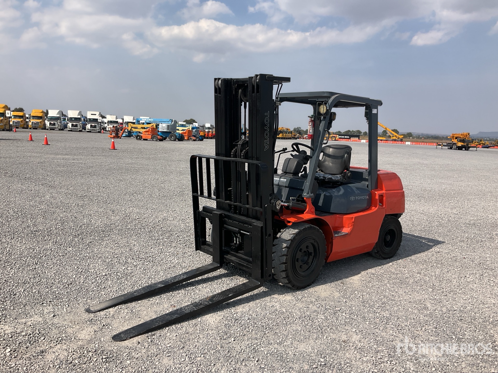 General Appearance with Featured Photo