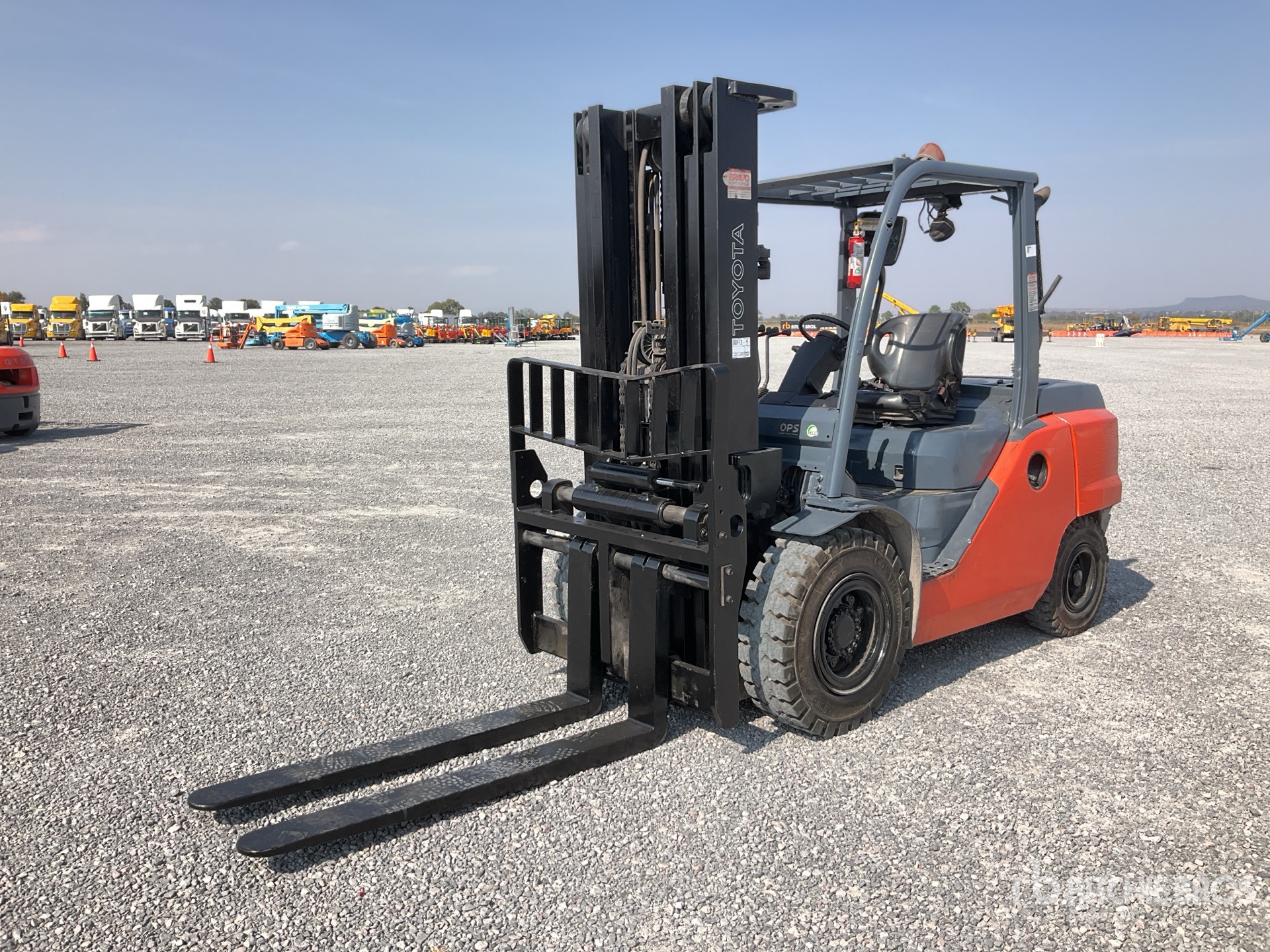 General Appearance with Featured Photo