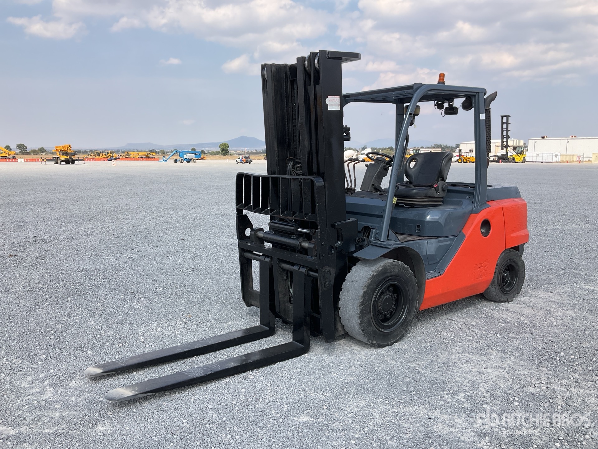 General Appearance with Featured Photo