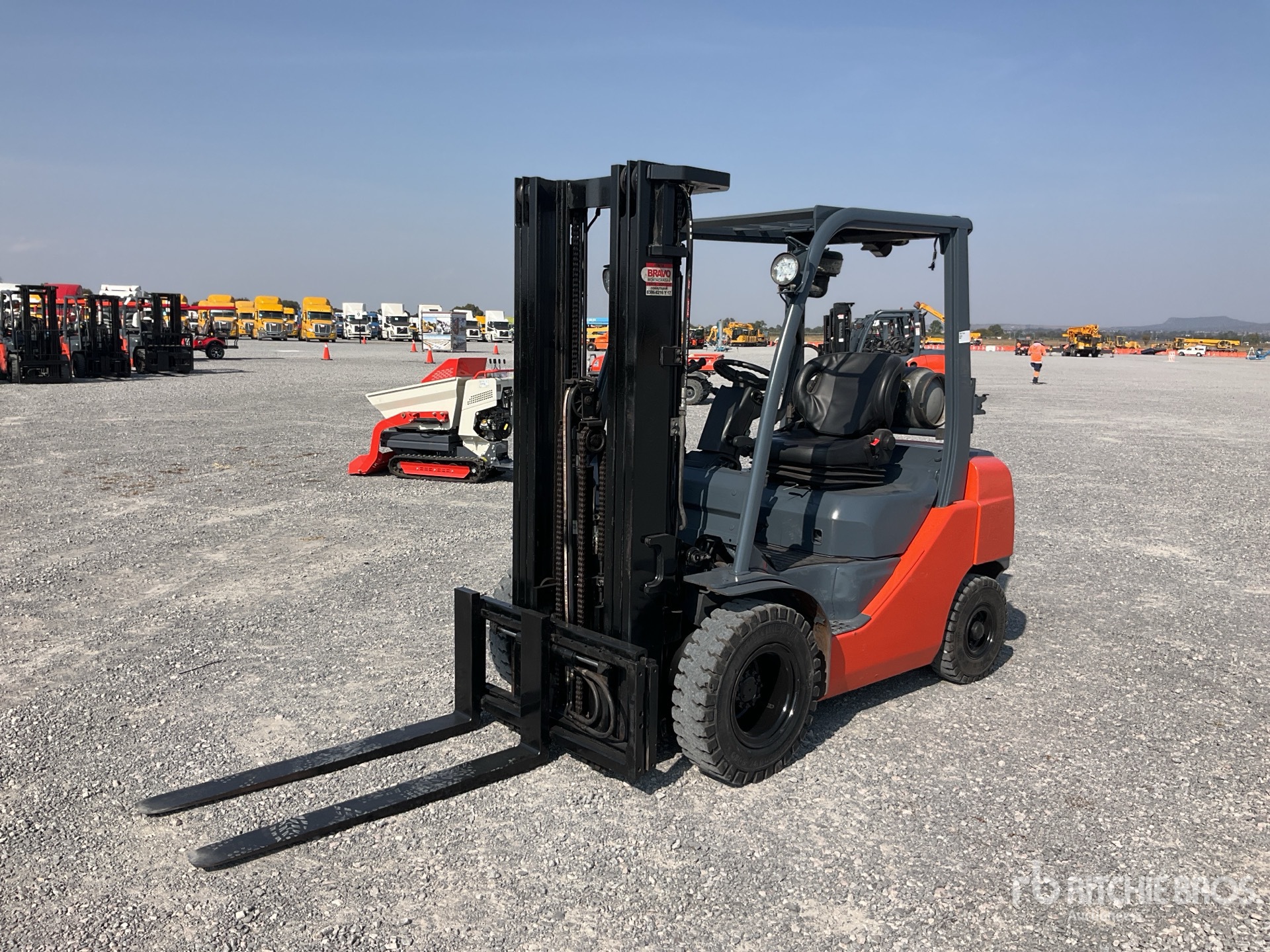 General Appearance with Picture, Left Front Corner