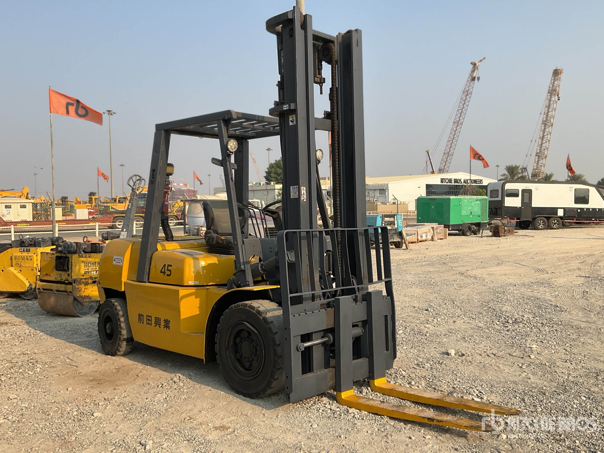 General Appearance with Picture, Right Front Corner