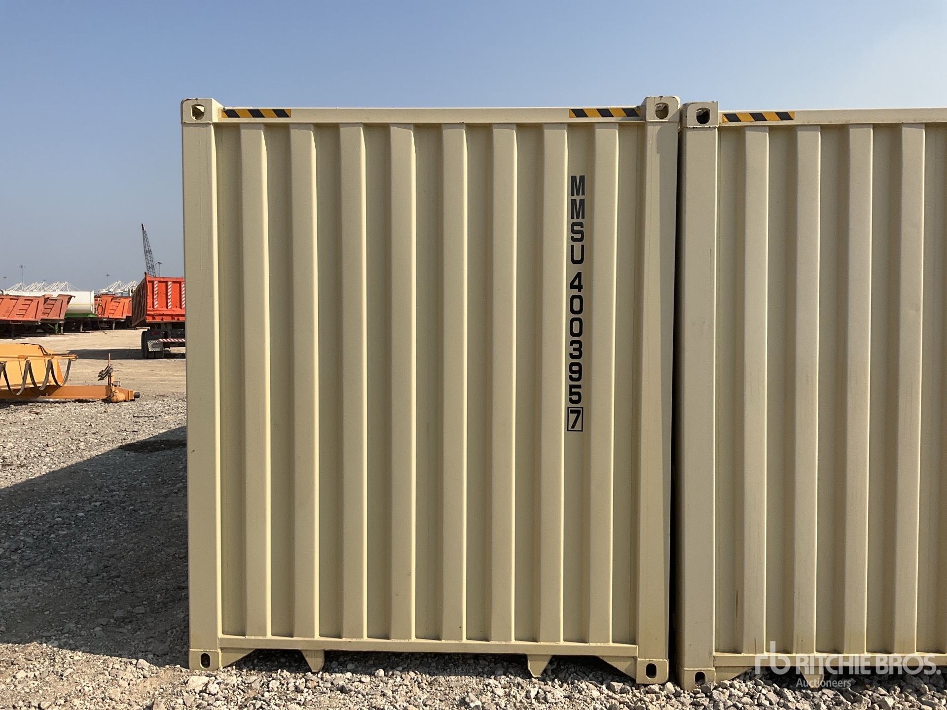 General Appearance with Bild, Ecke hinten rechts