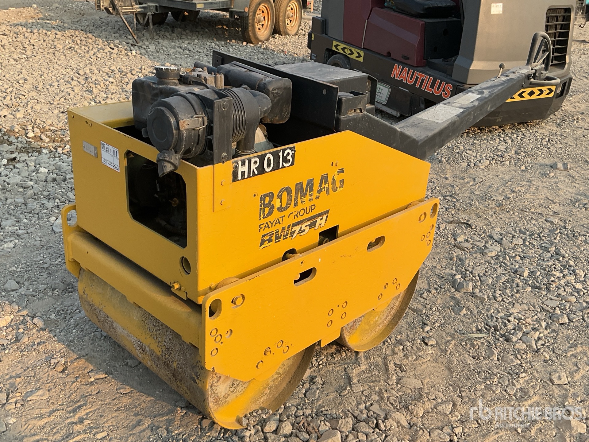 General Appearance with Image, coin avant gauche