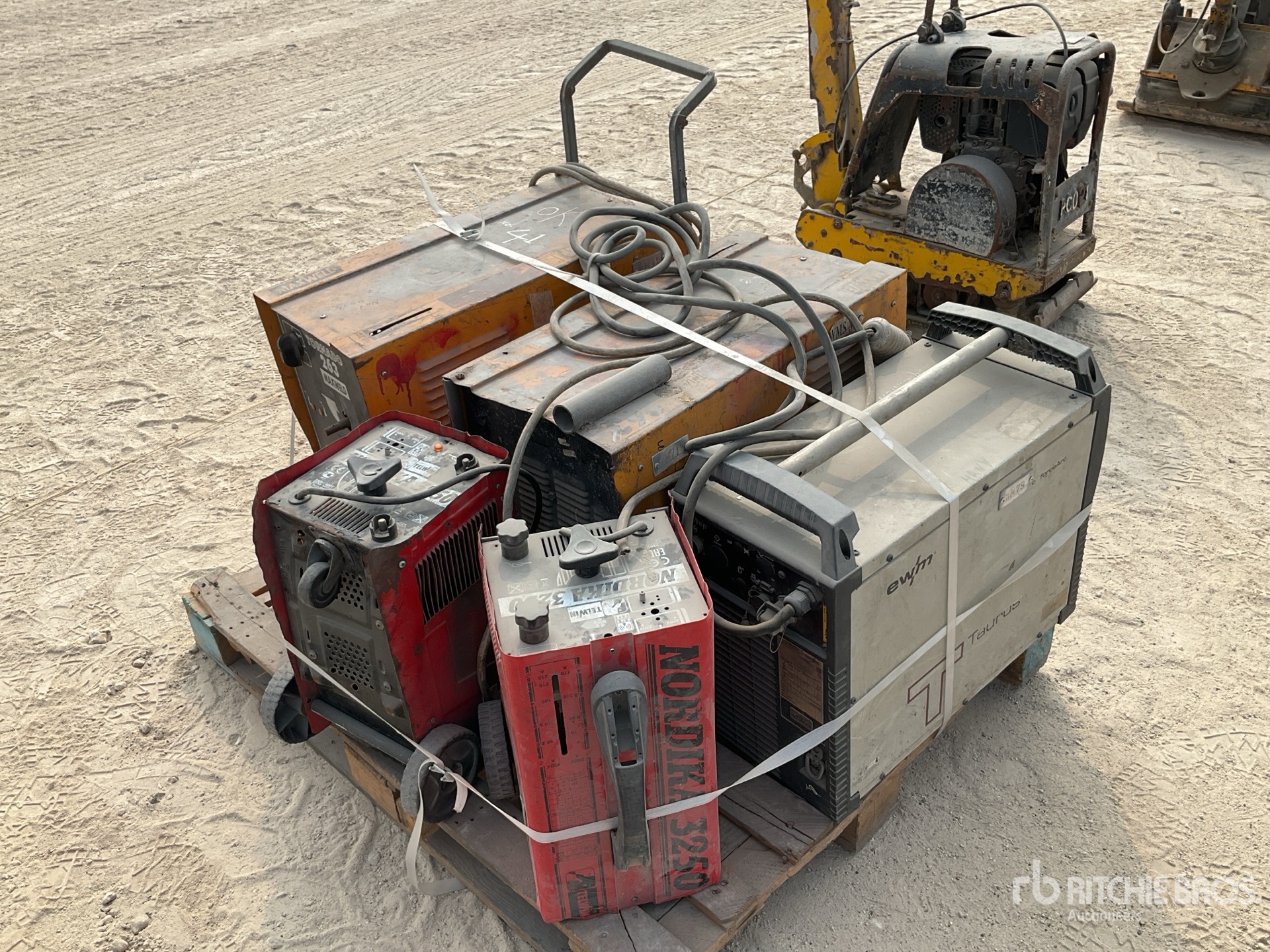 General Appearance with Imagen: esquina trasera derecha