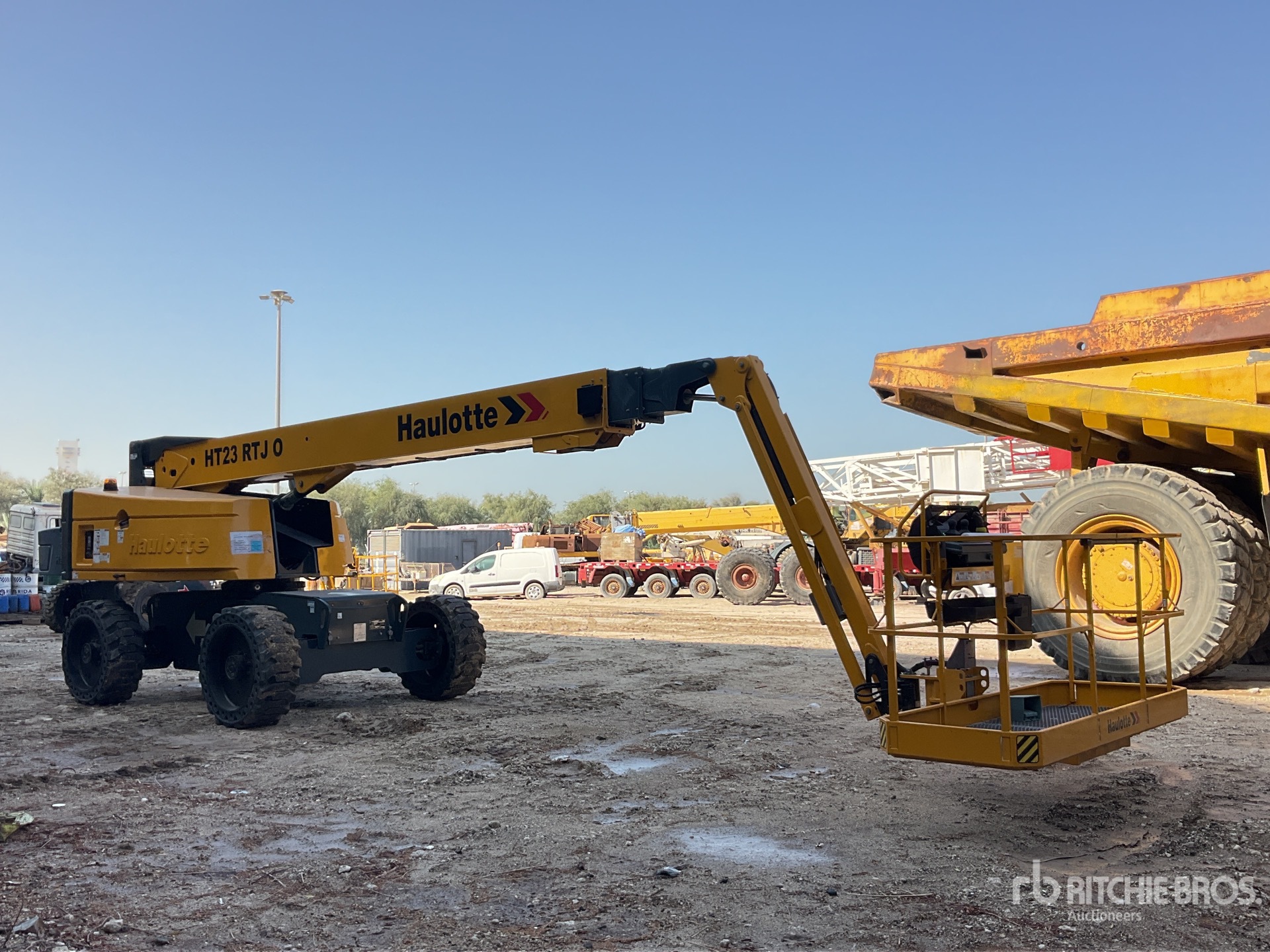 Aspect général with Image, coin avant droit