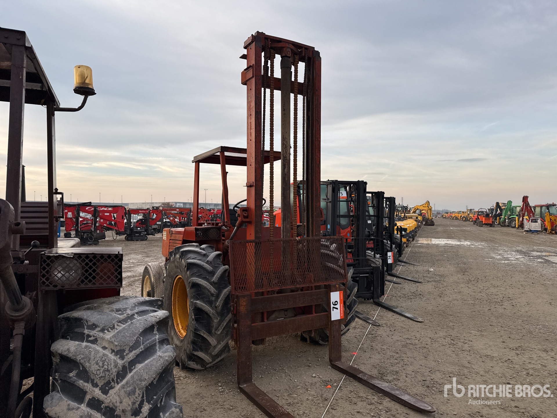 General Appearance with Featured Photo