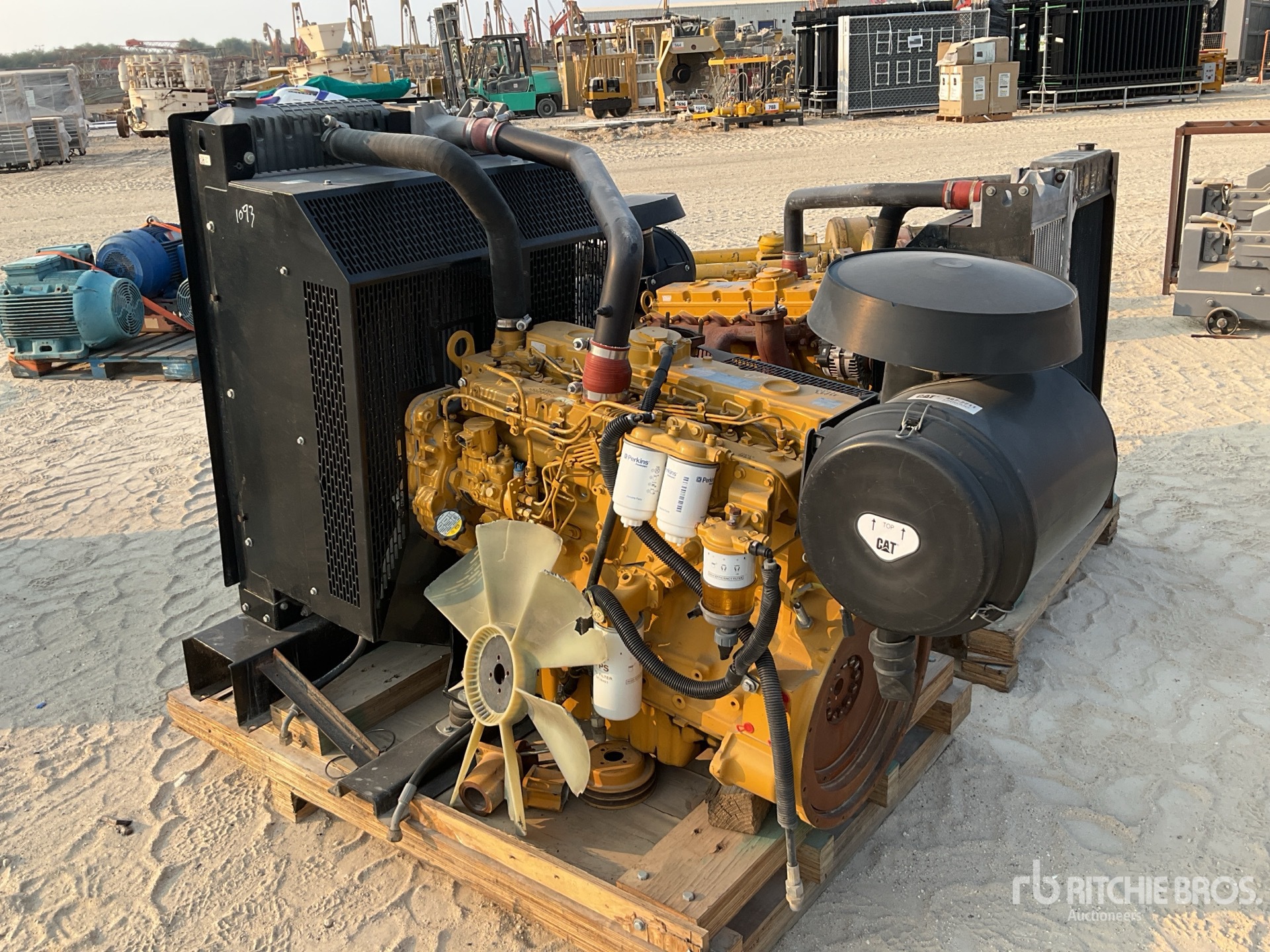 General Appearance with Foto, angolo anteriore sinistro