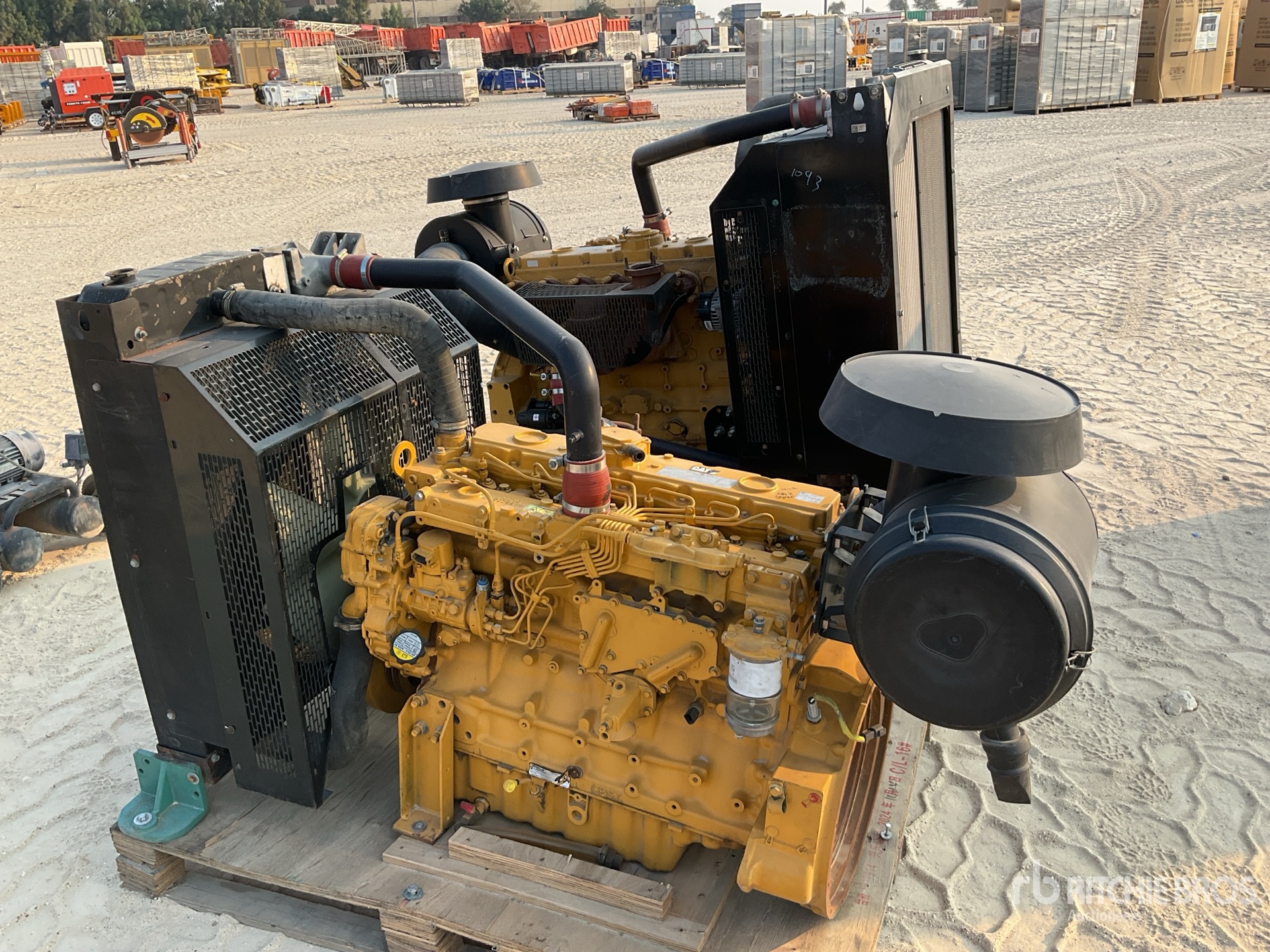 General Appearance with Foto, angolo anteriore sinistro