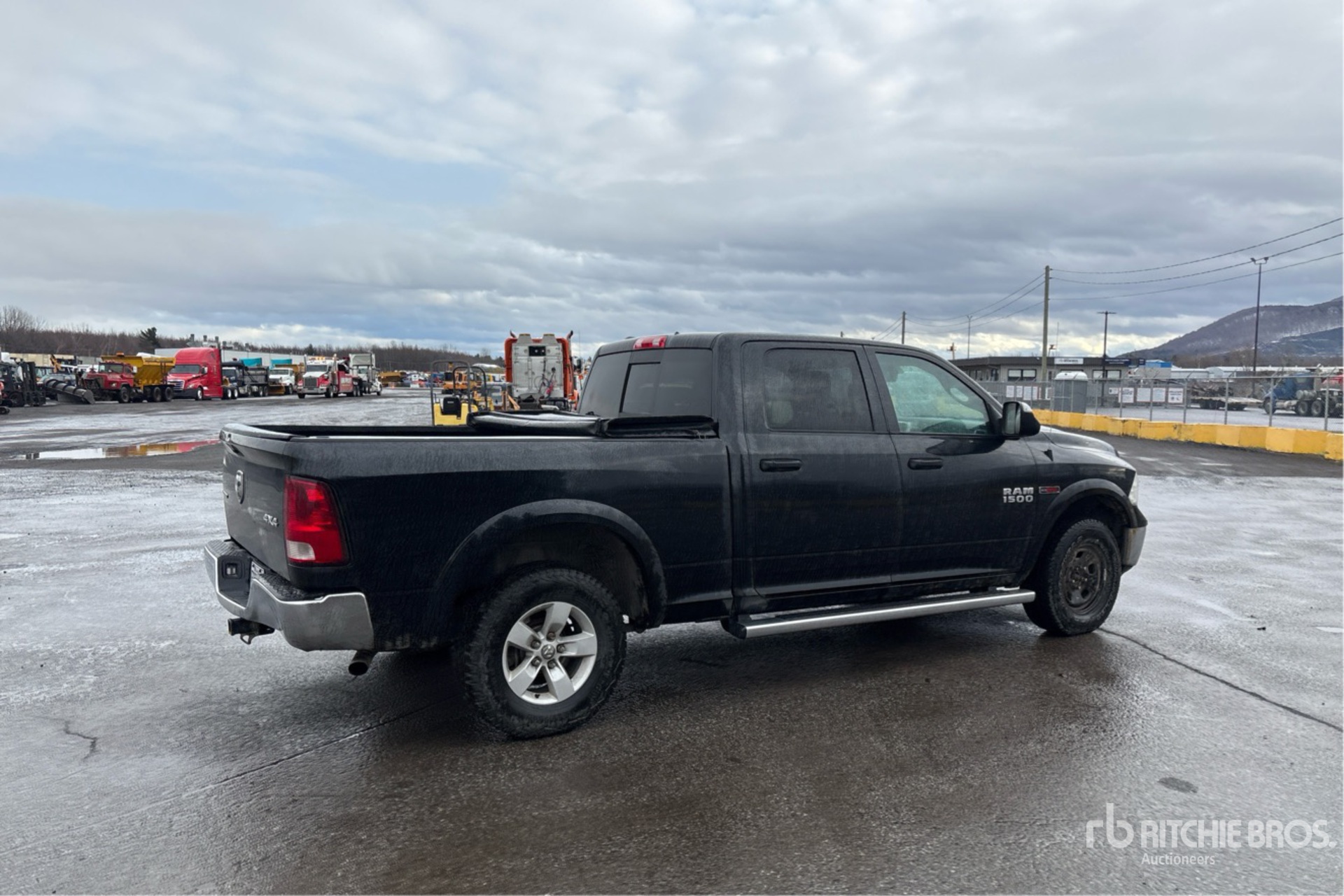 General Appearance with Imagen: esquina trasera derecha