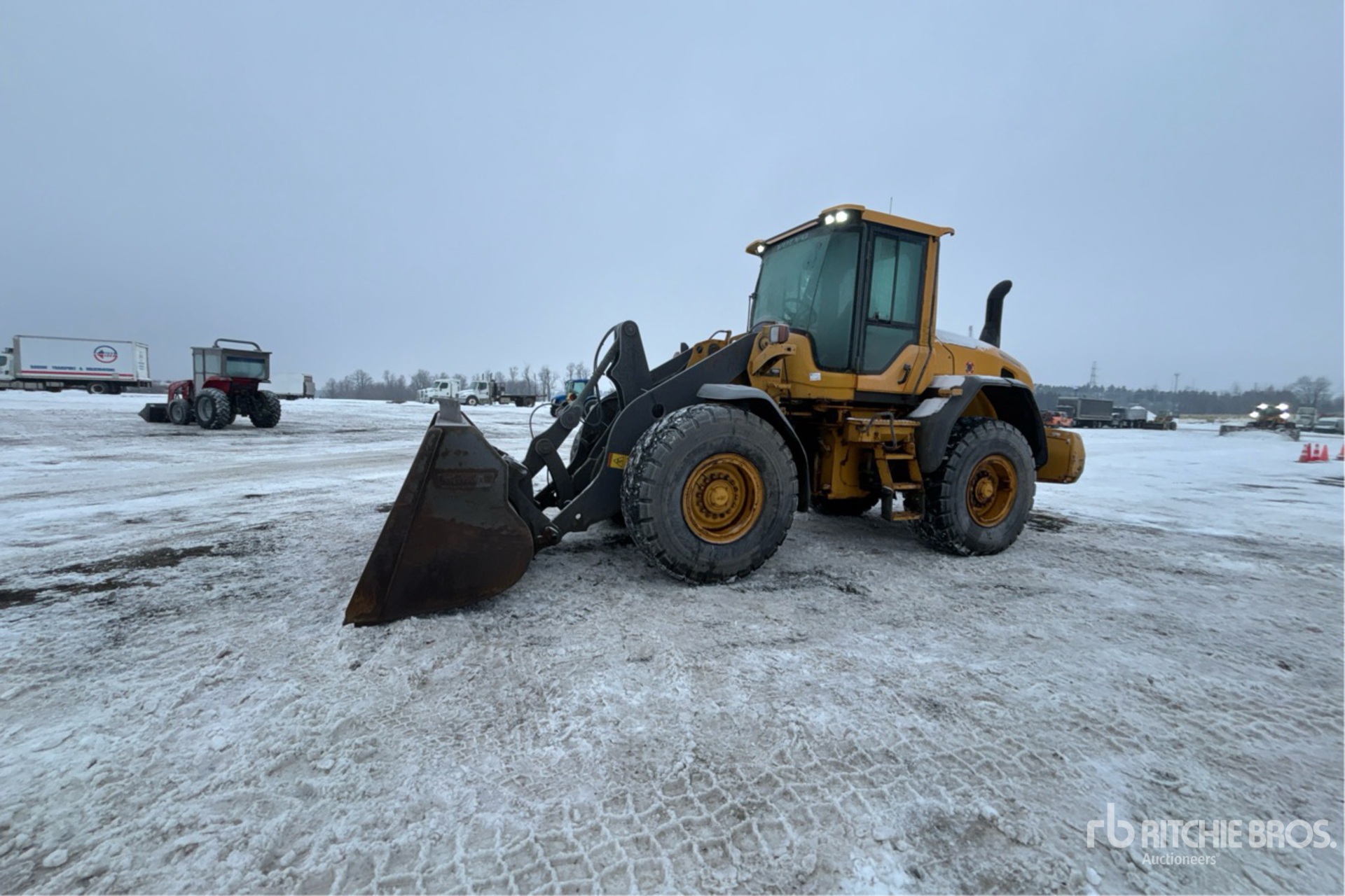 General Appearance with Picture, Left Front Corner