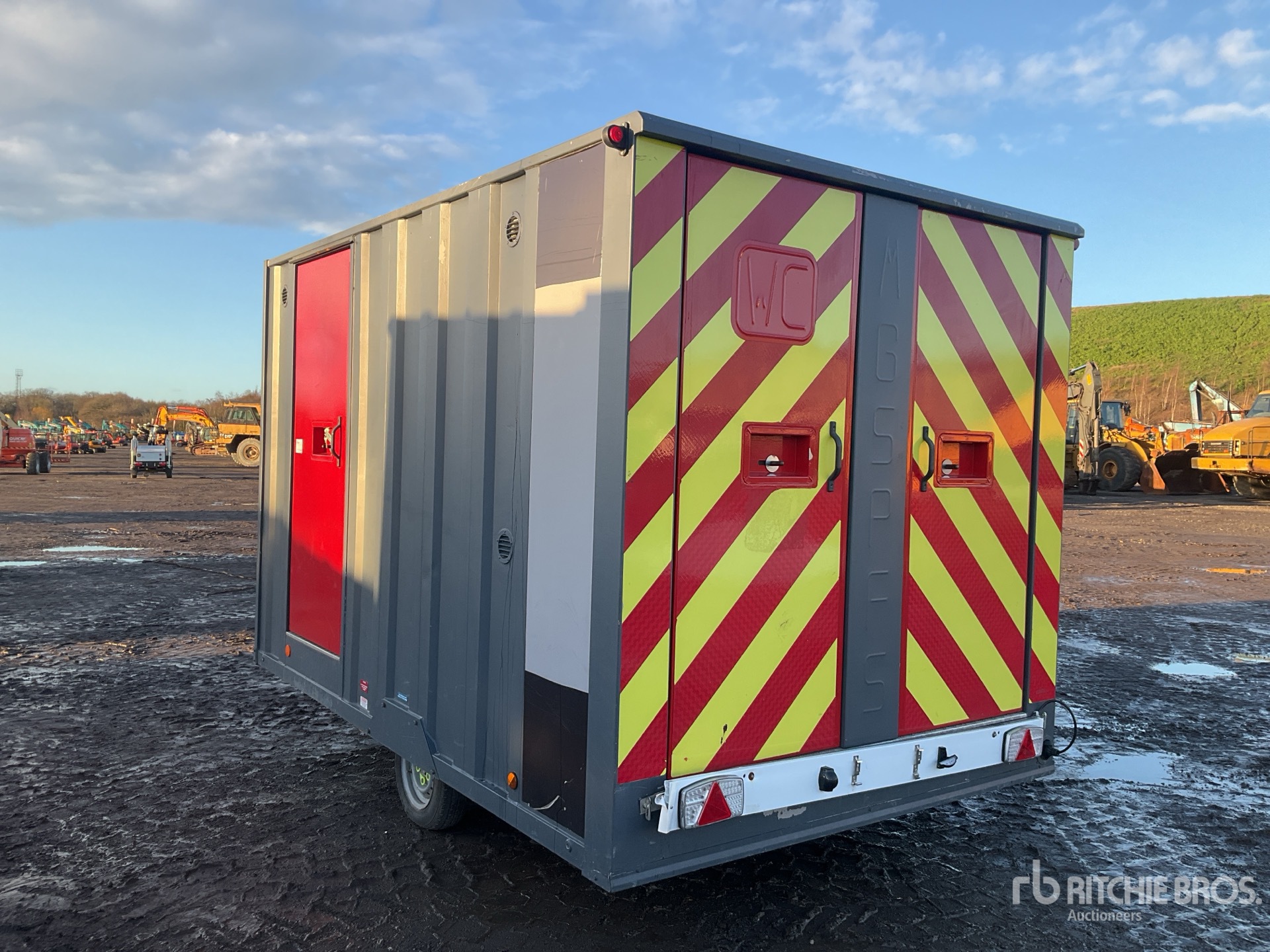 Aspect général with Image, coin arrière gauche