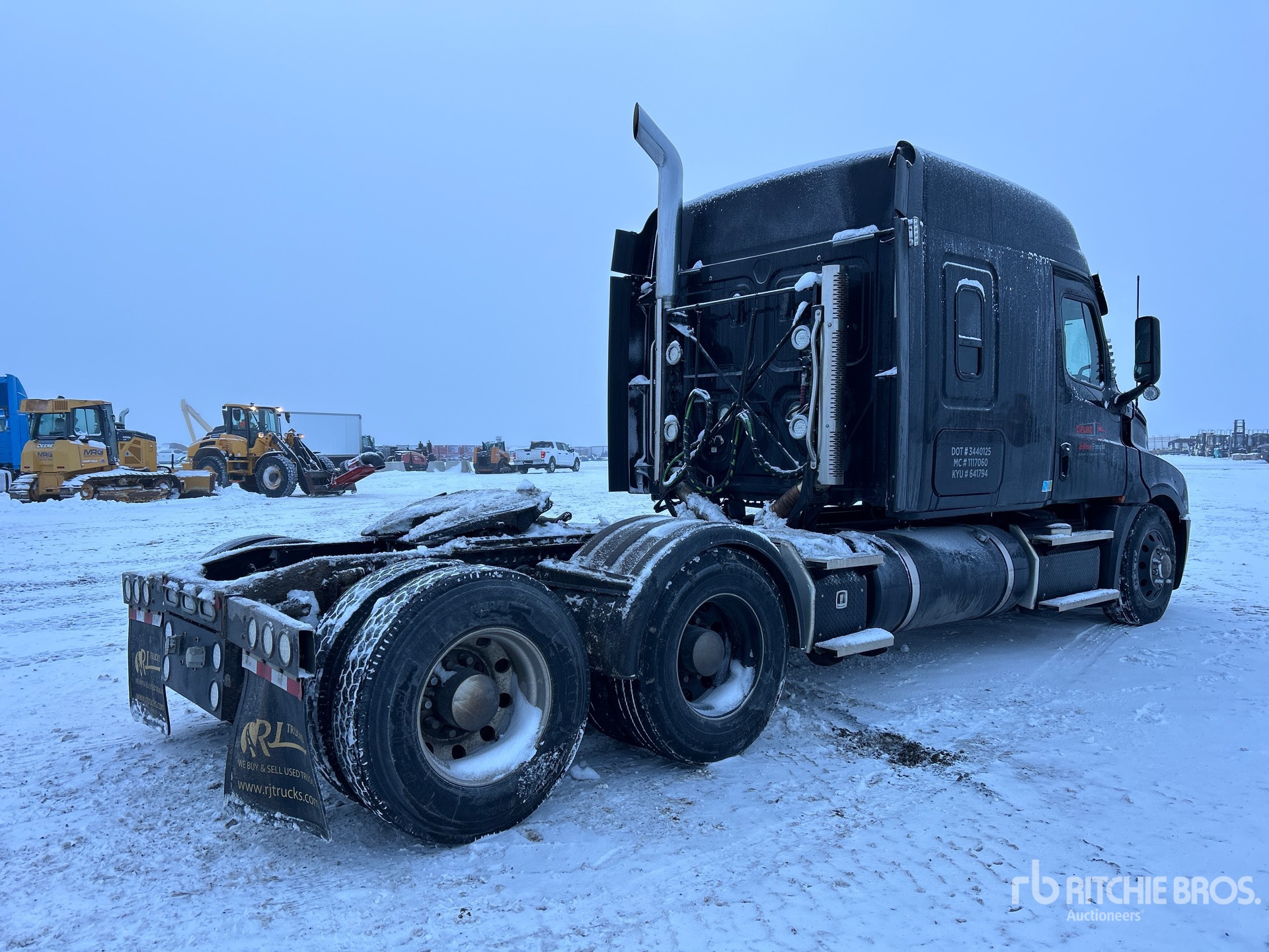 Aspect général with Image, coin arrière droit
