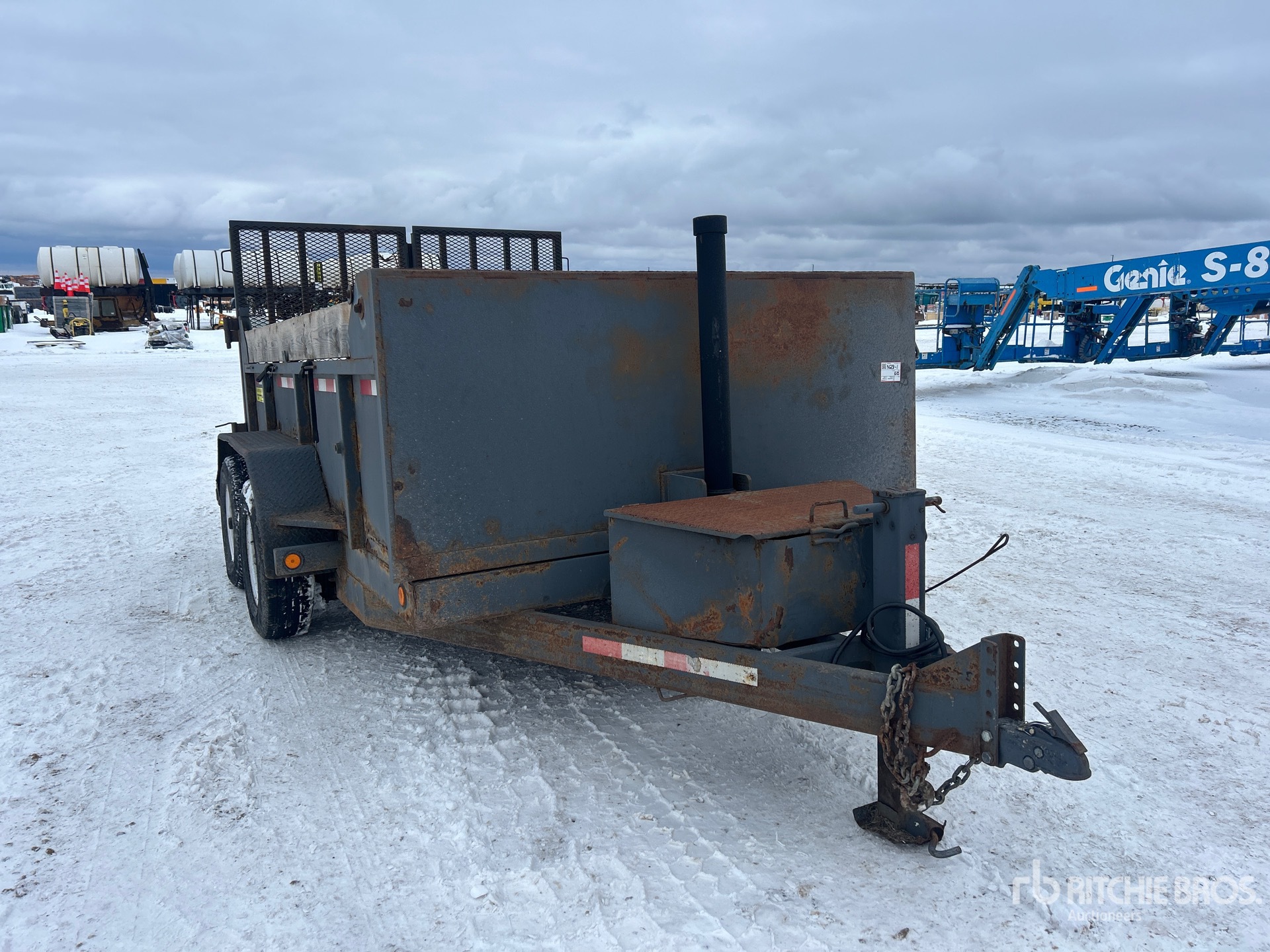 General Appearance with Image, coin avant droit