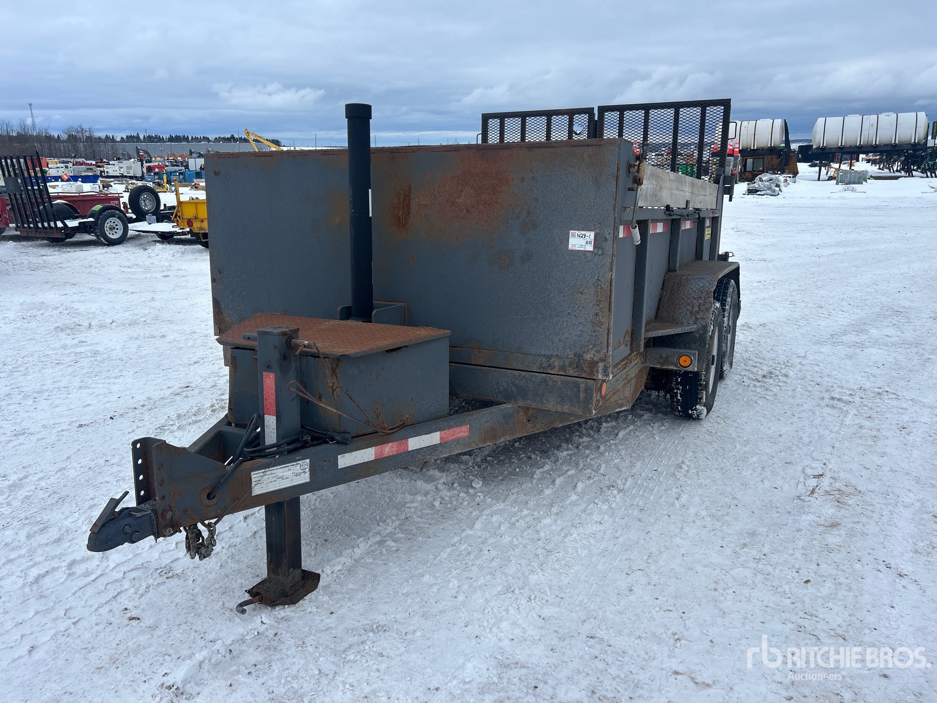 General Appearance with Image, coin avant gauche