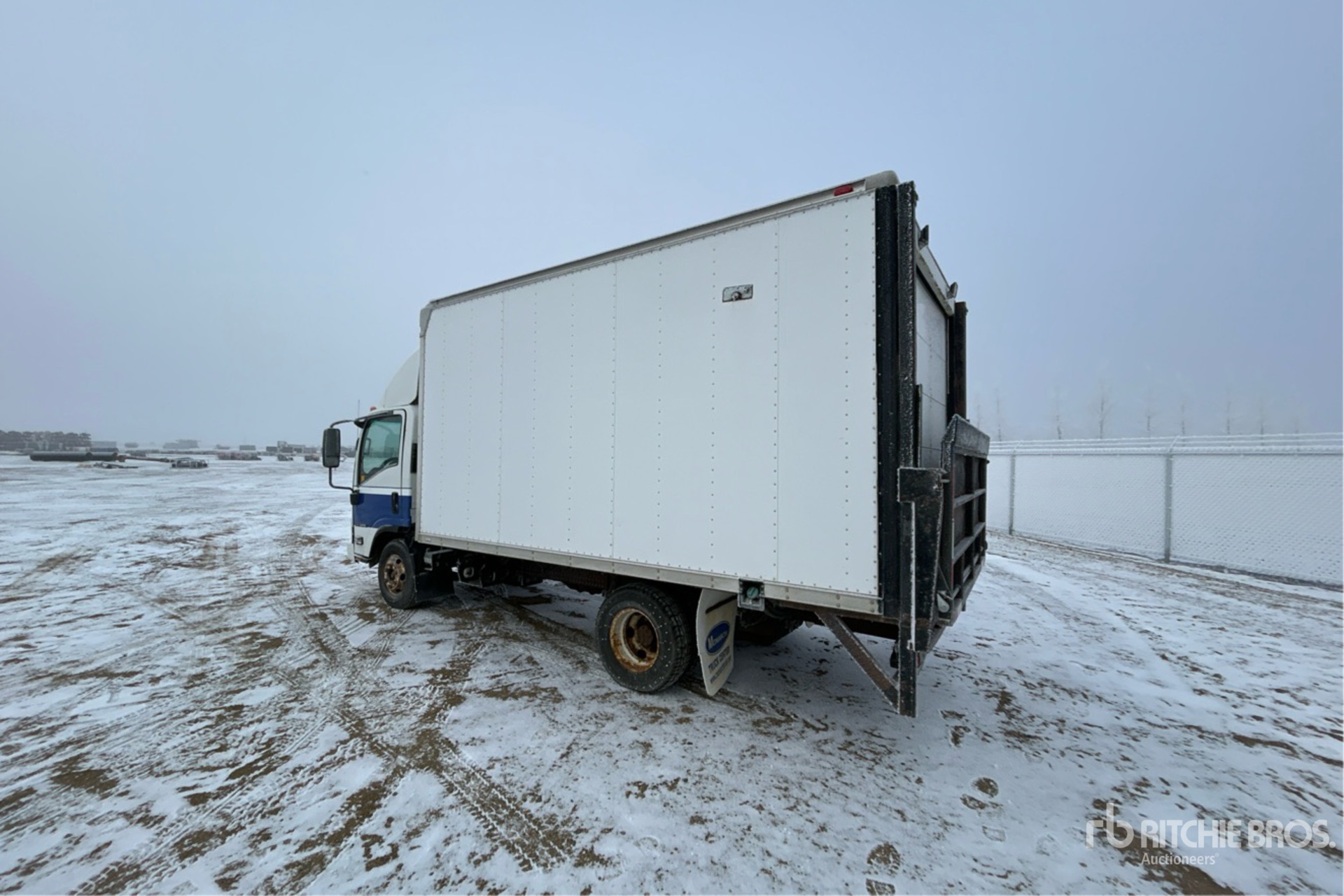 Aspect général with Image, coin arrière gauche