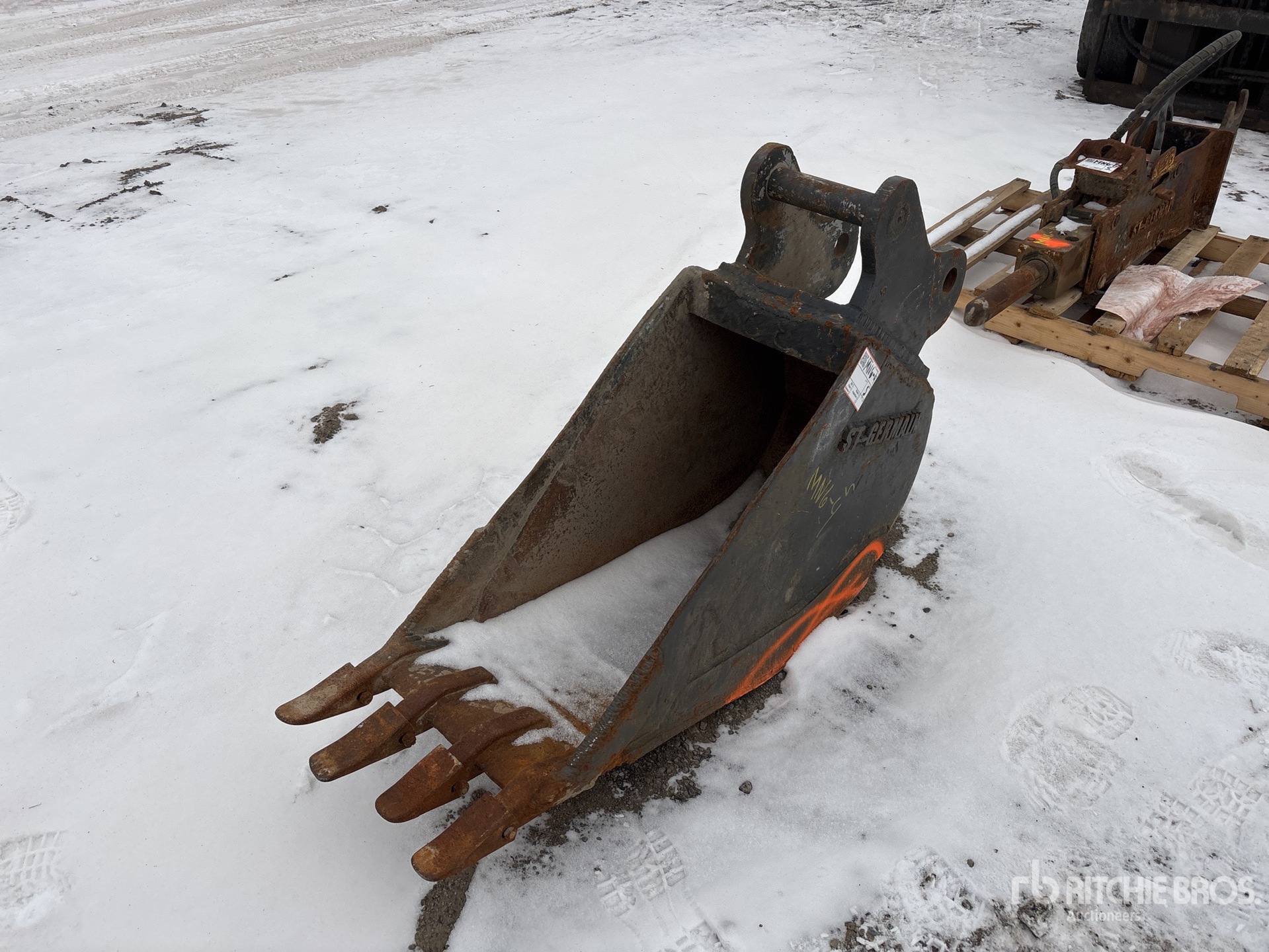 General Appearance with Image, coin avant gauche