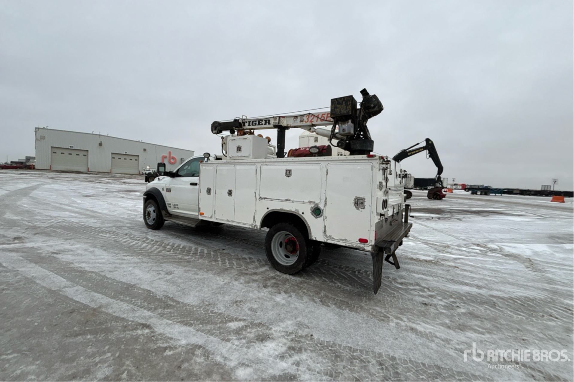 General Appearance with Imagen: esquina trasera izquierda