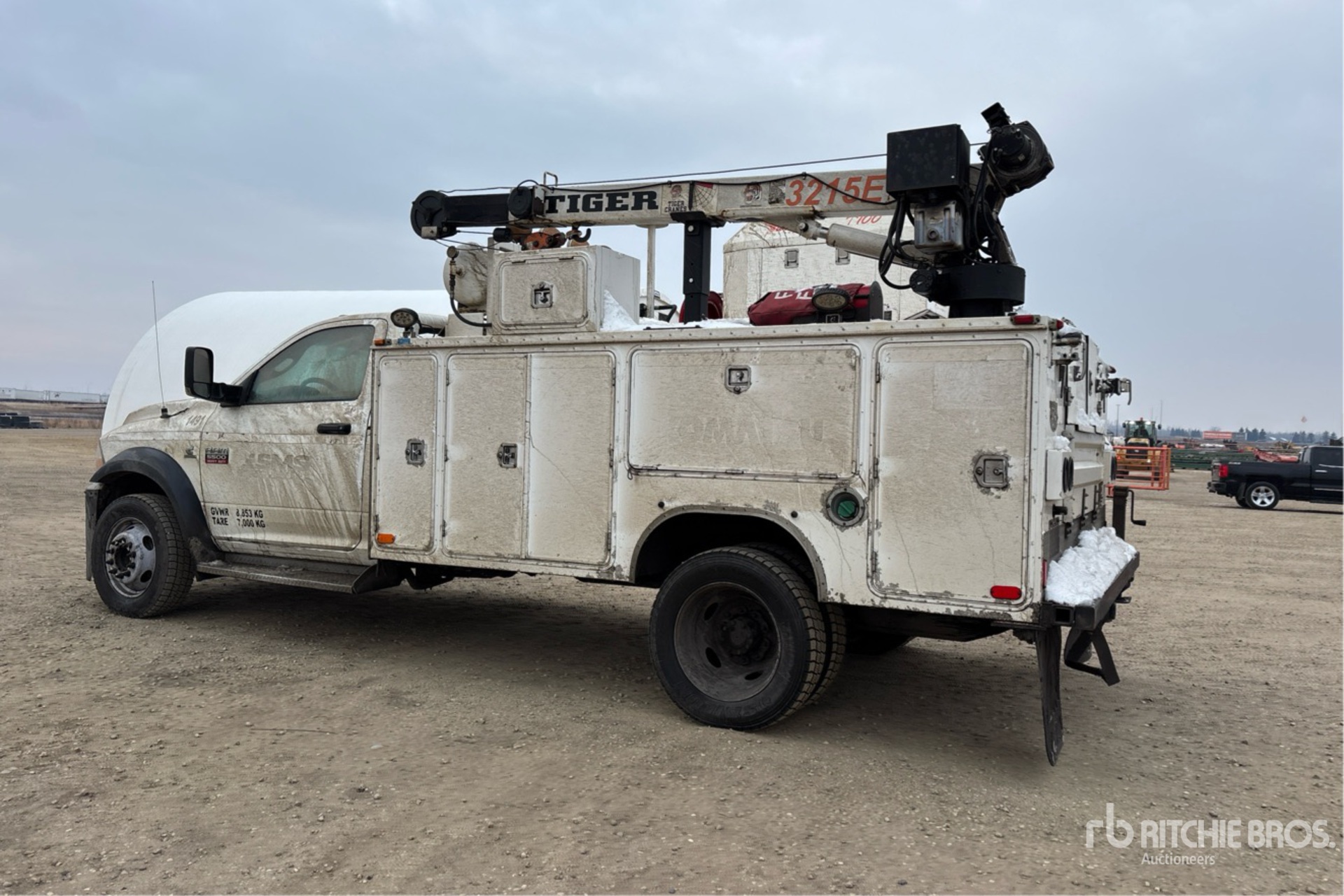 General Appearance with Picture, Left Rear Corner