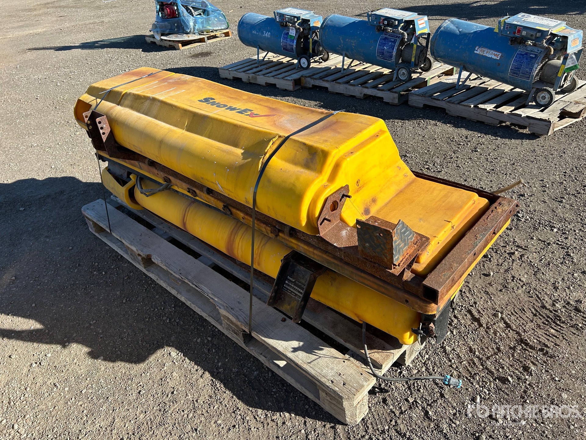 General Appearance with Imagen: esquina trasera derecha