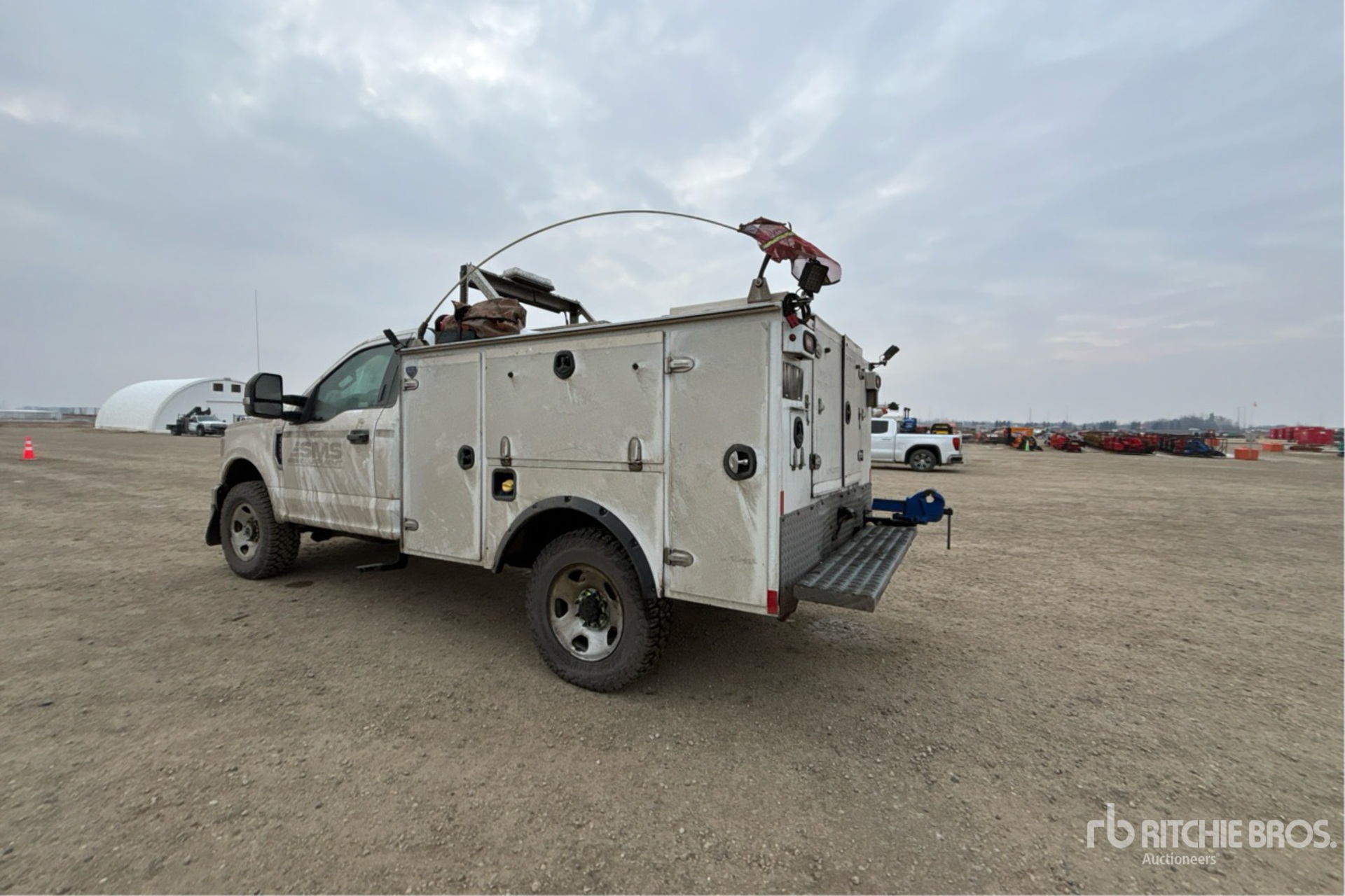 General Appearance with Picture, Left Rear Corner